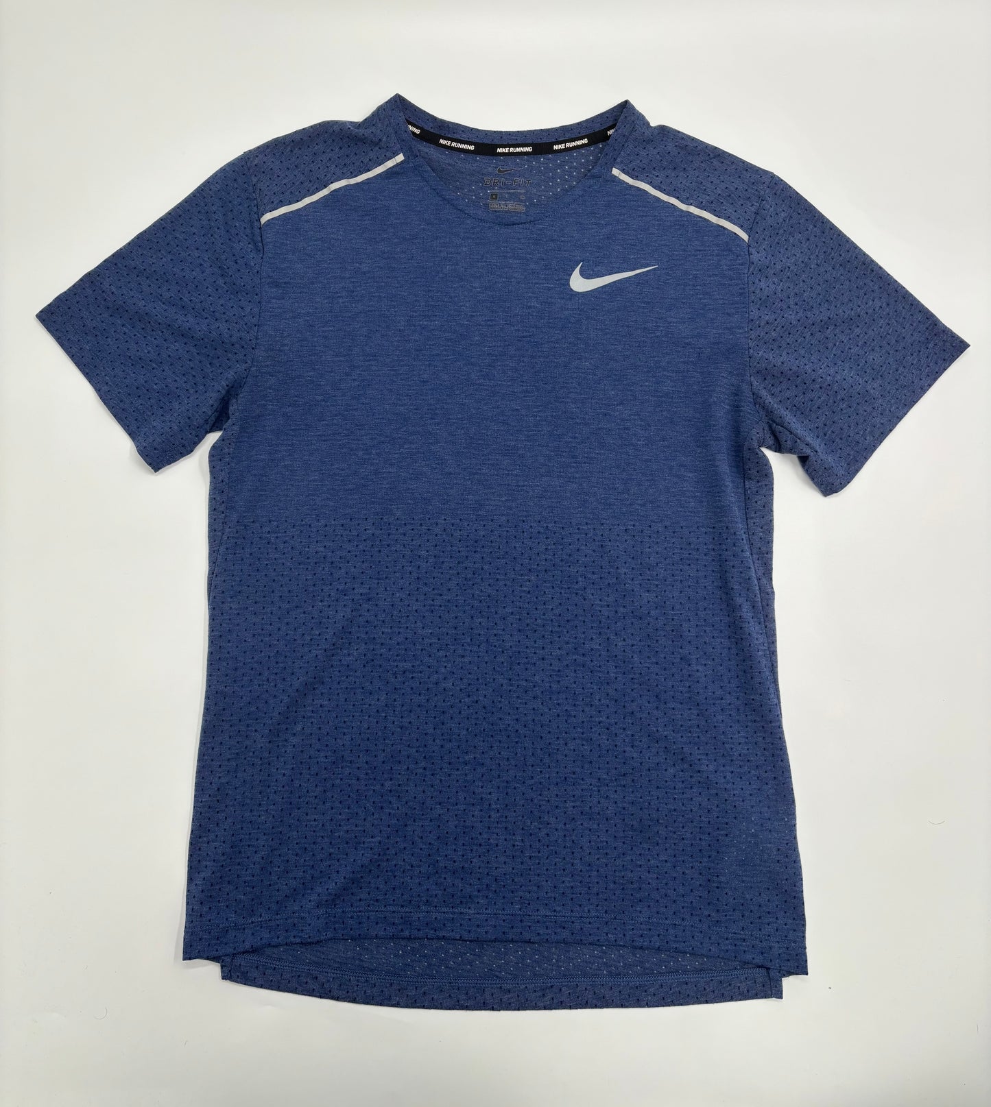NIKE T-SHIRT
