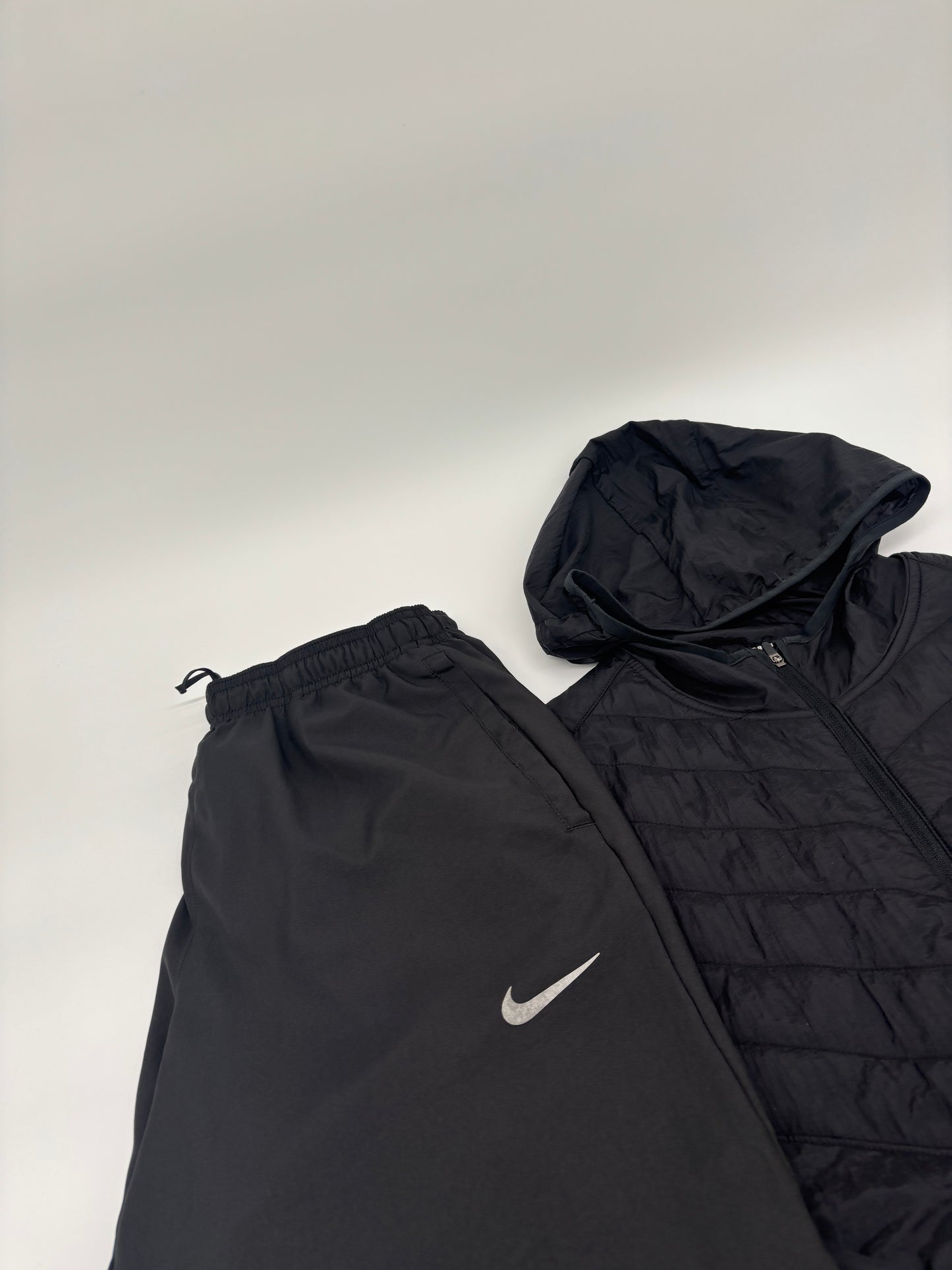 NIKE AEROLAYER TRACKSUIT