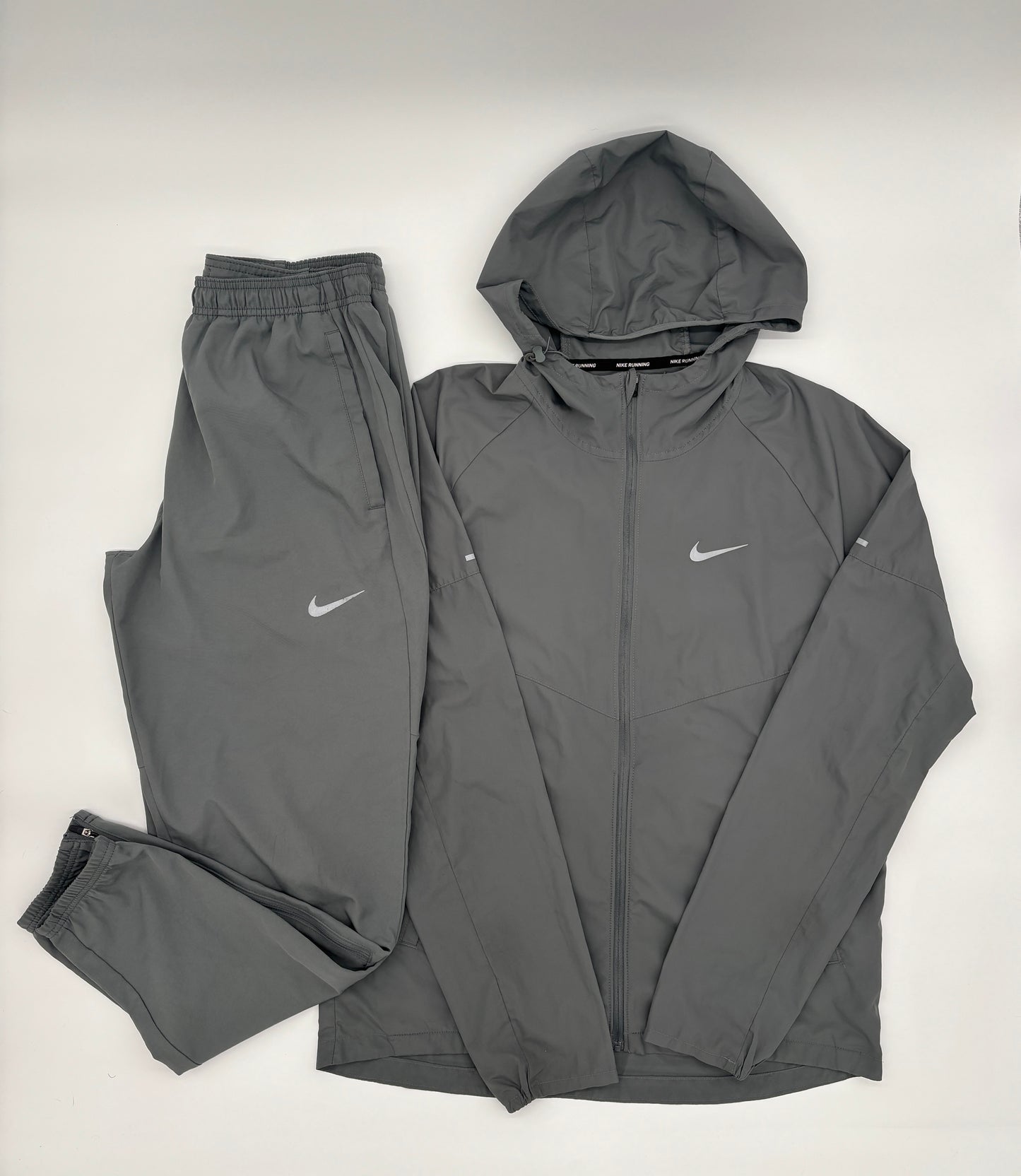 NIKE TRACKSUIT