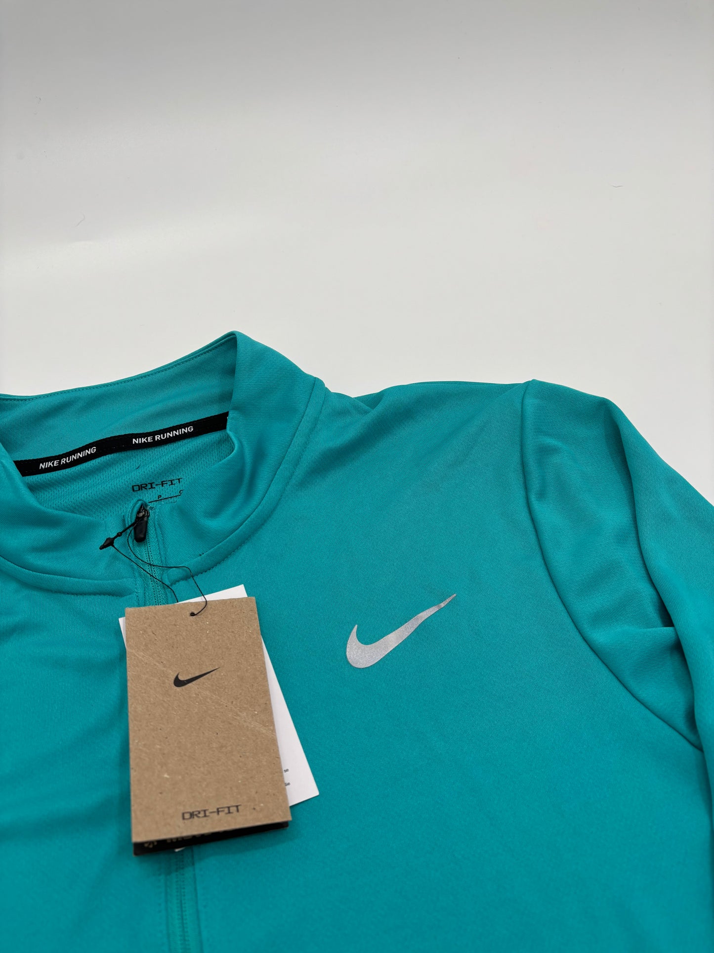 NIKE HALF ZIP