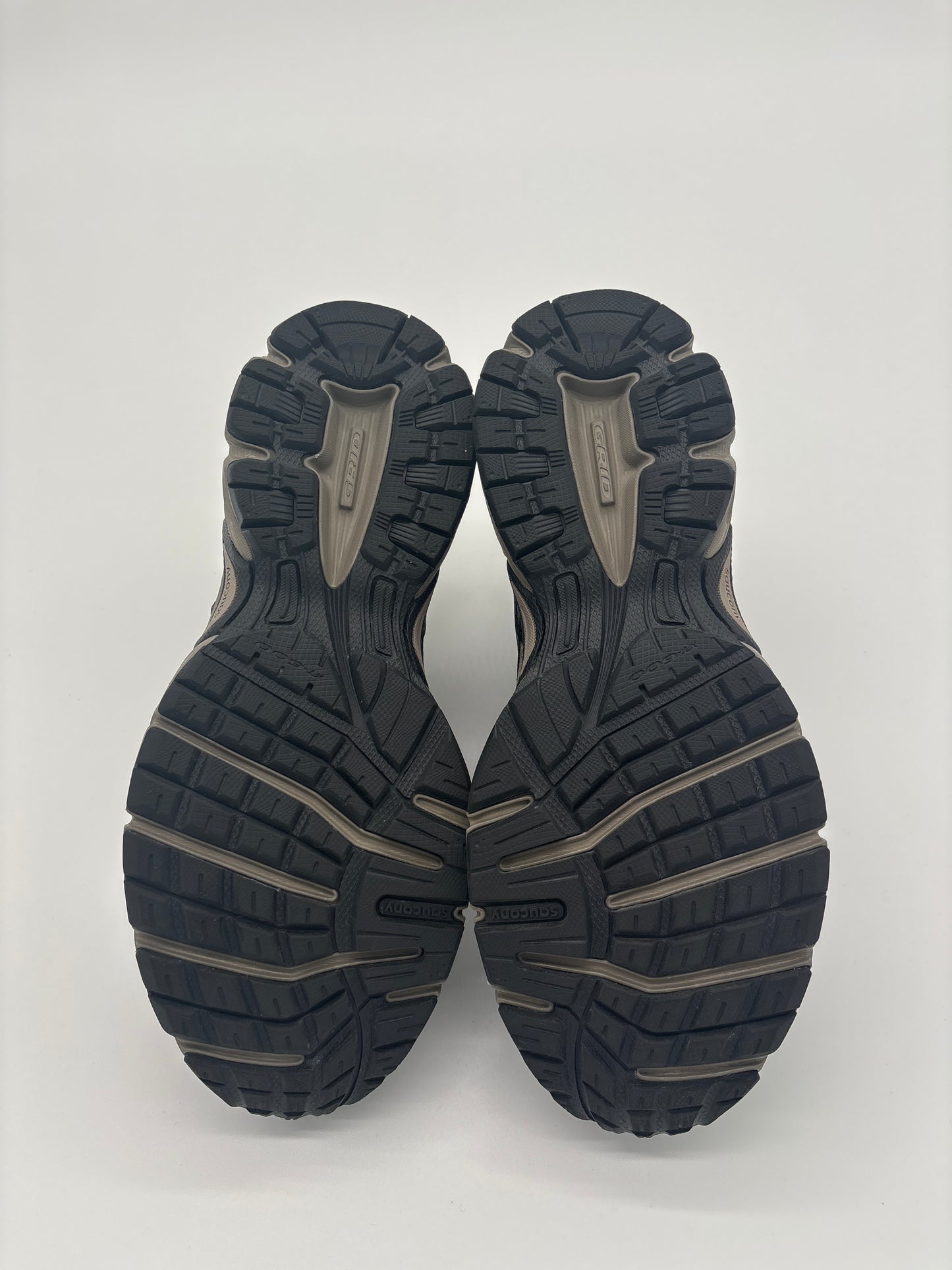 SAUCONY TRAINERS