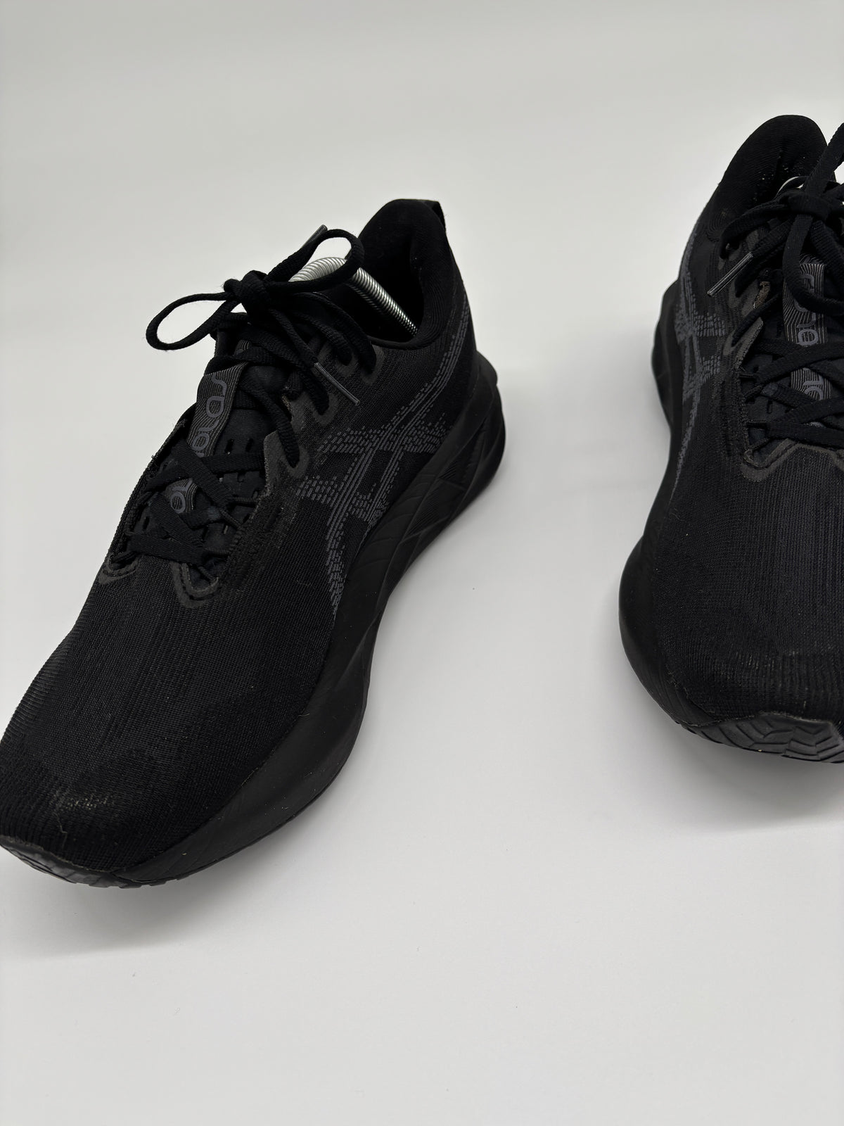 ASICS NOVABLAST TRAINERS
