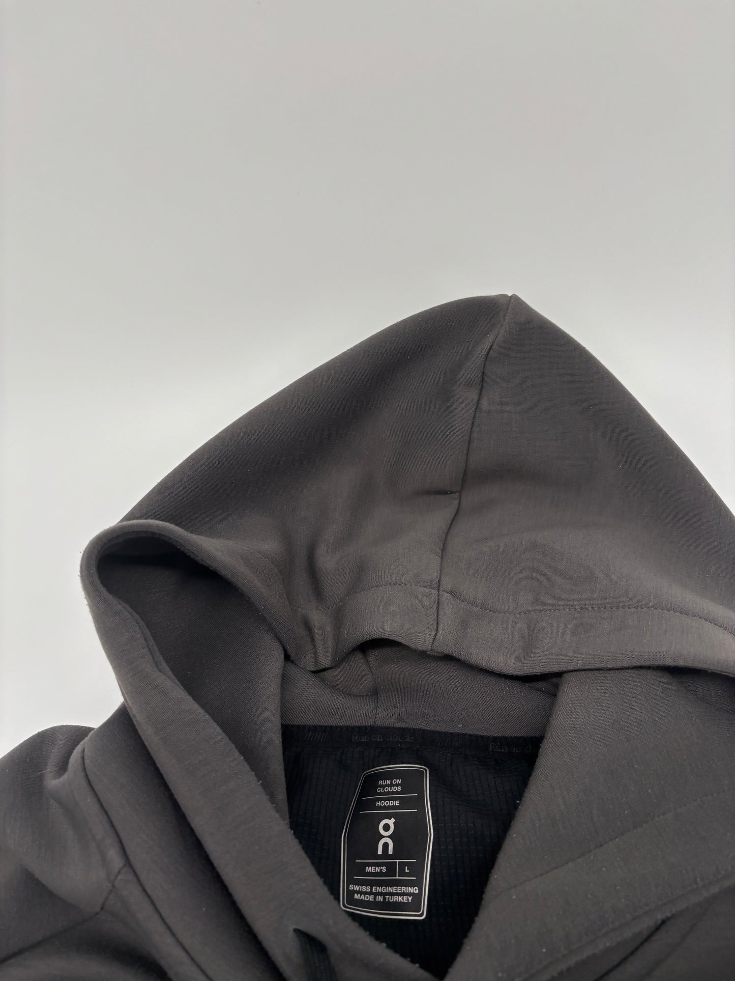 ON RUNNING HOODIE
