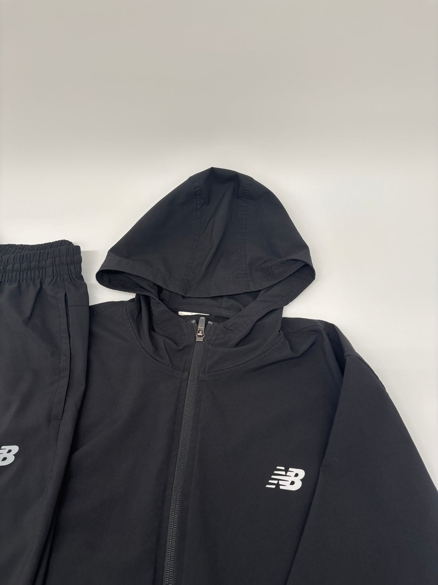 NEW BALANCE TRACKSUIT