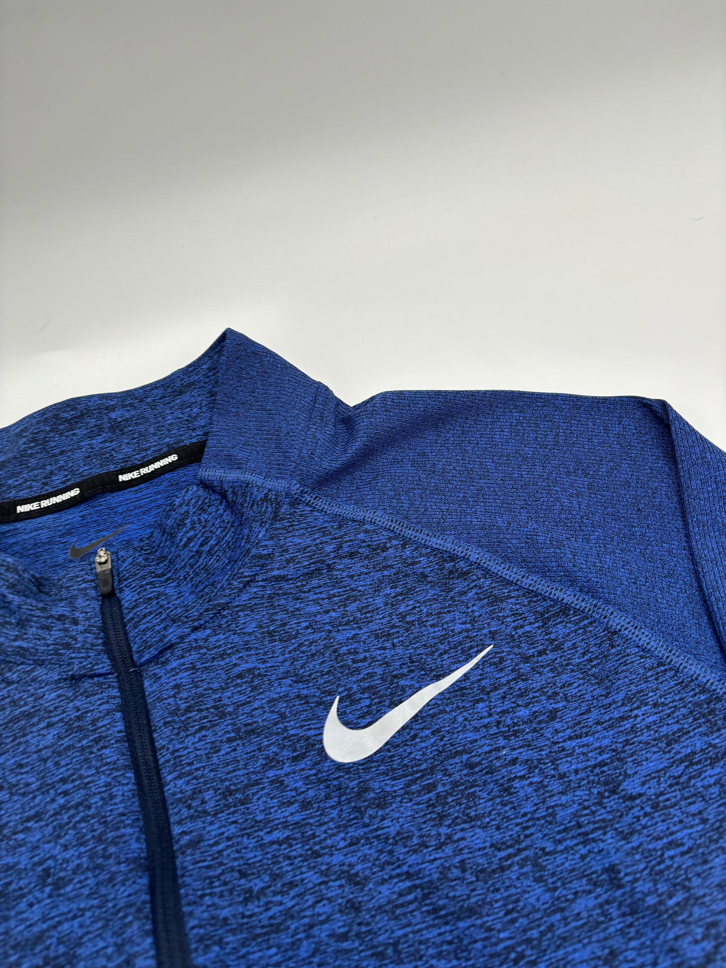 NIKE HALF ZIP