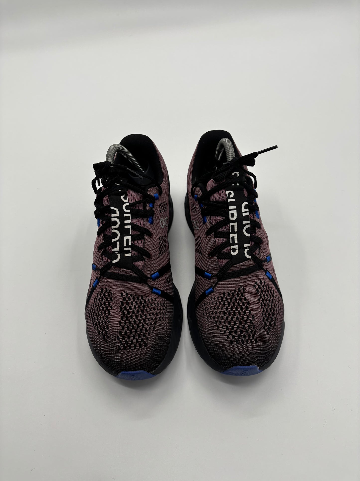 ON RUNNING TRAINERS