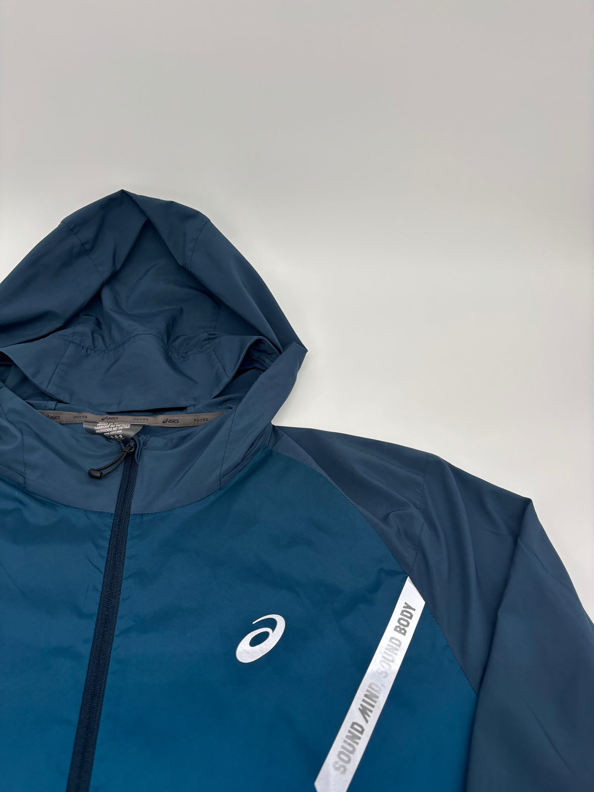ASICS LITESHOW JACKET