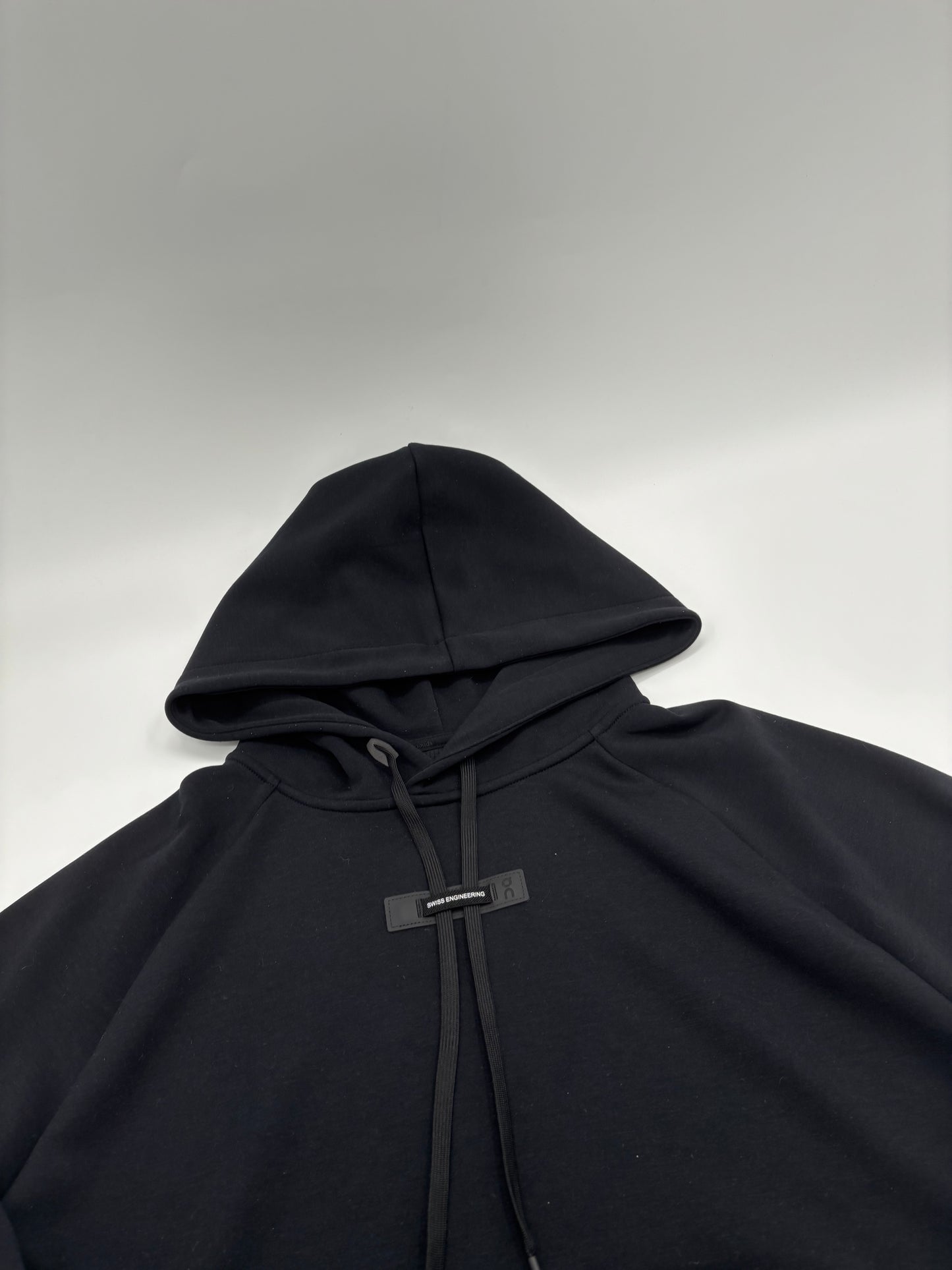 ON RUNNING HOODIE