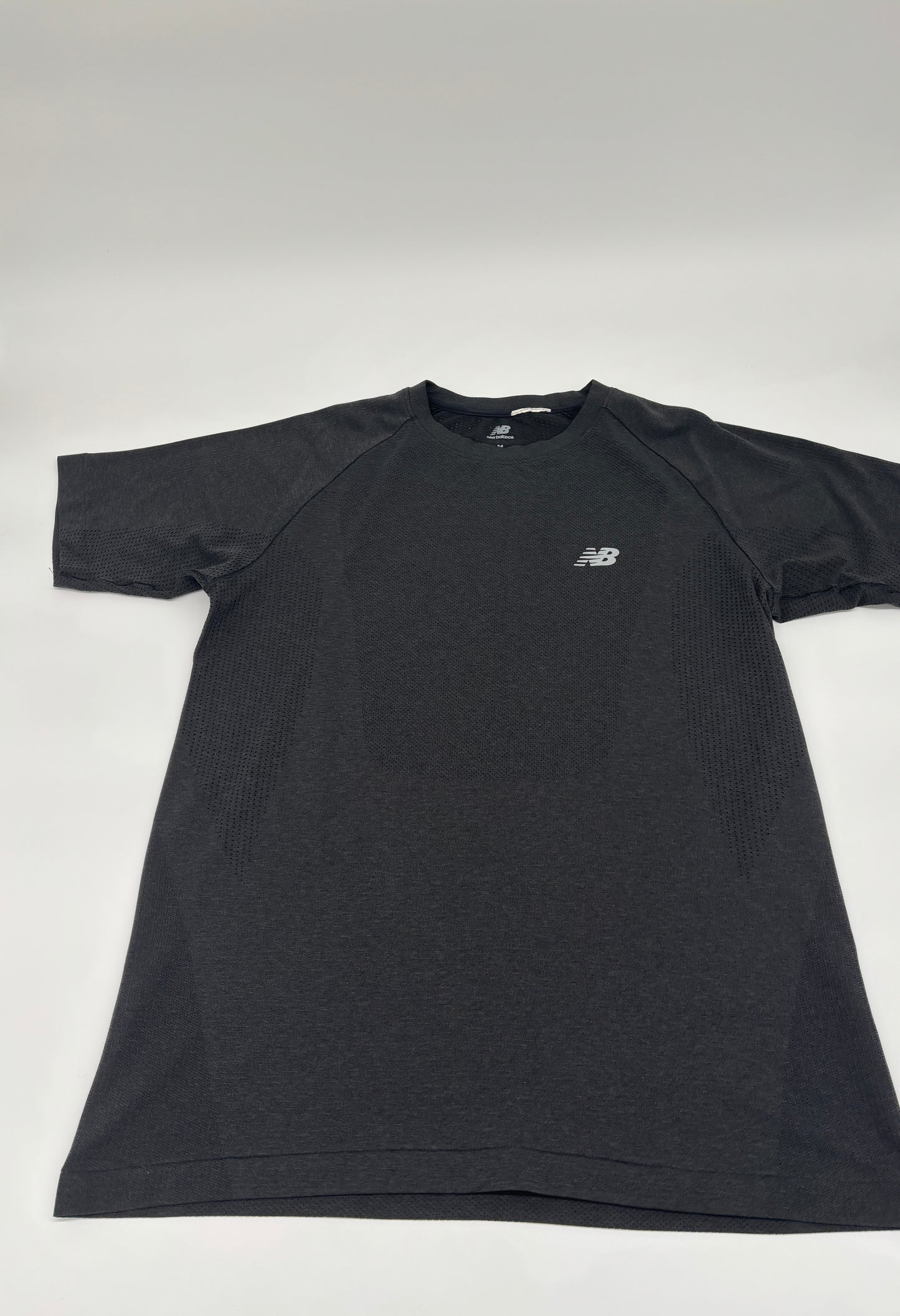NEW BALANCE T-SHIRT