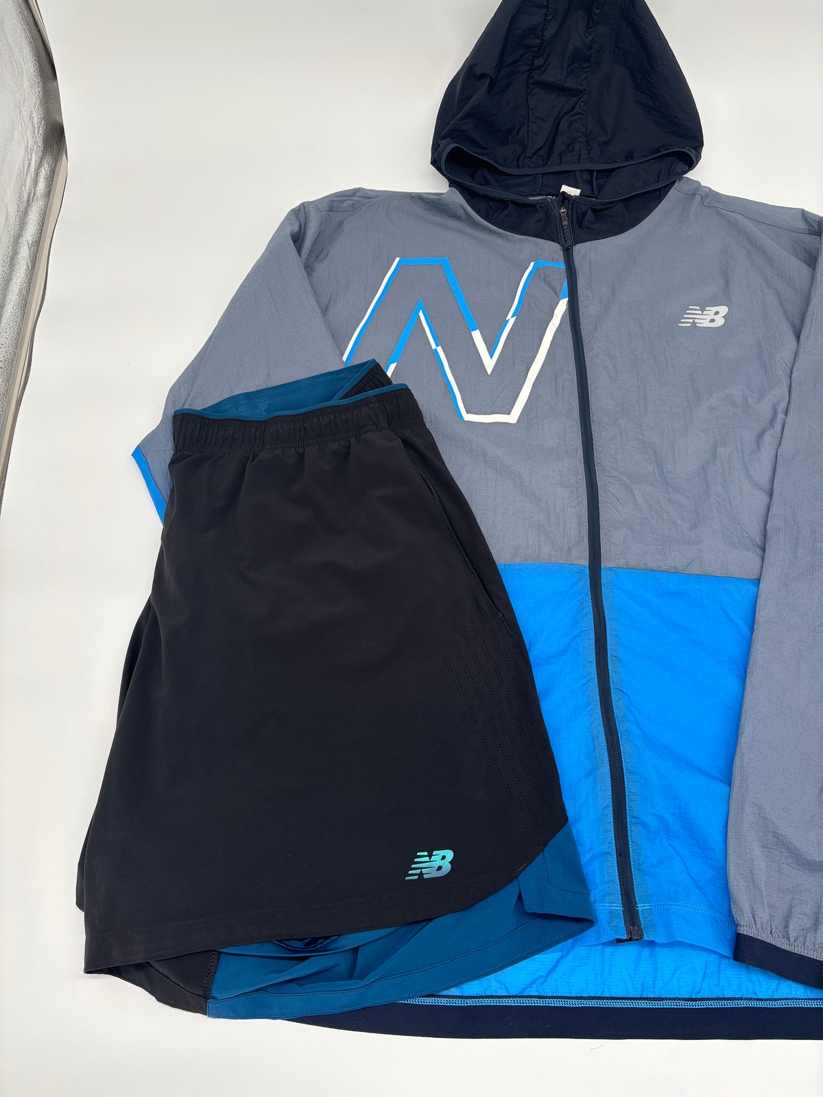 NEW BALANCE SET
