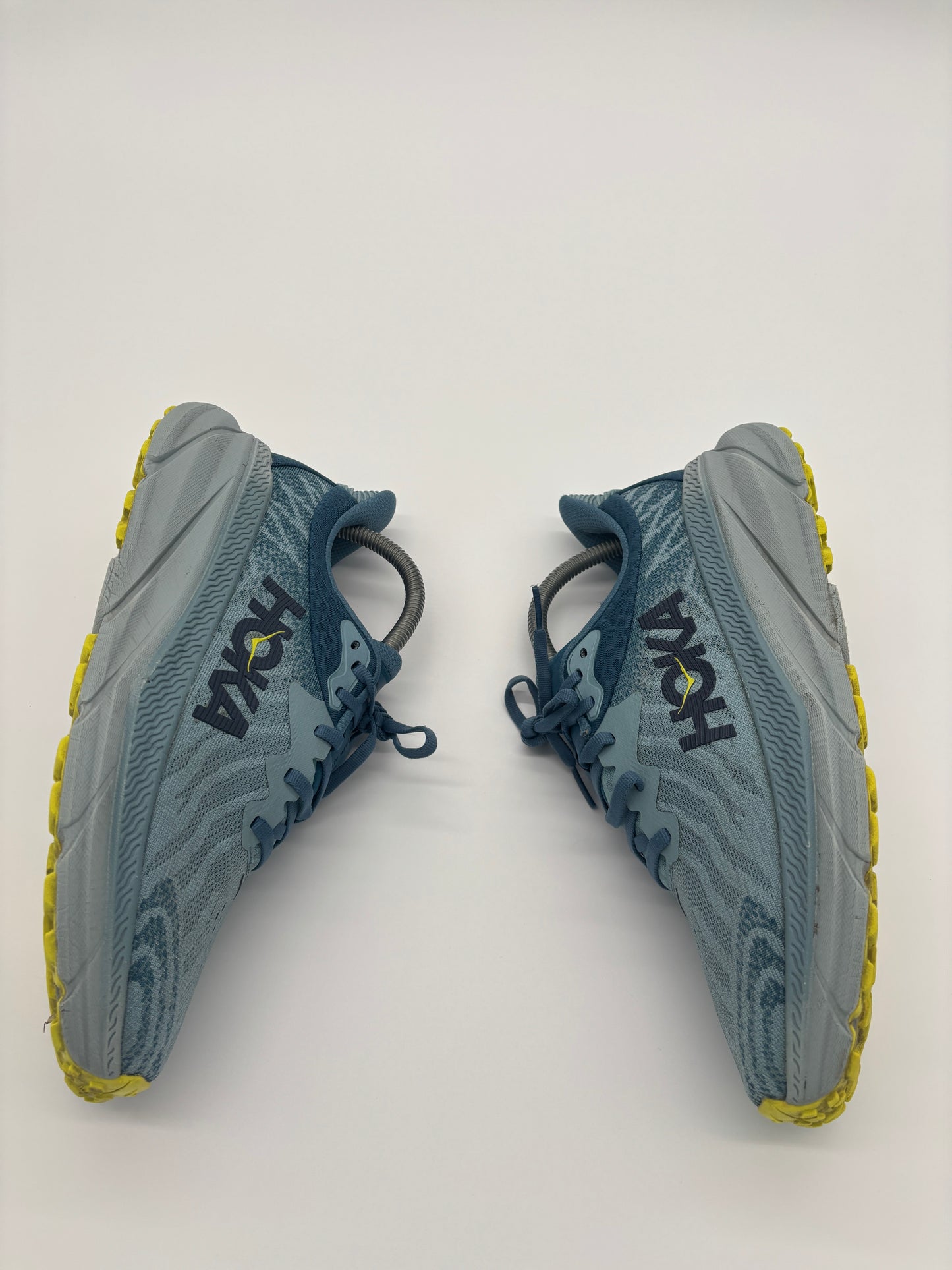 HOKA TRAINERS