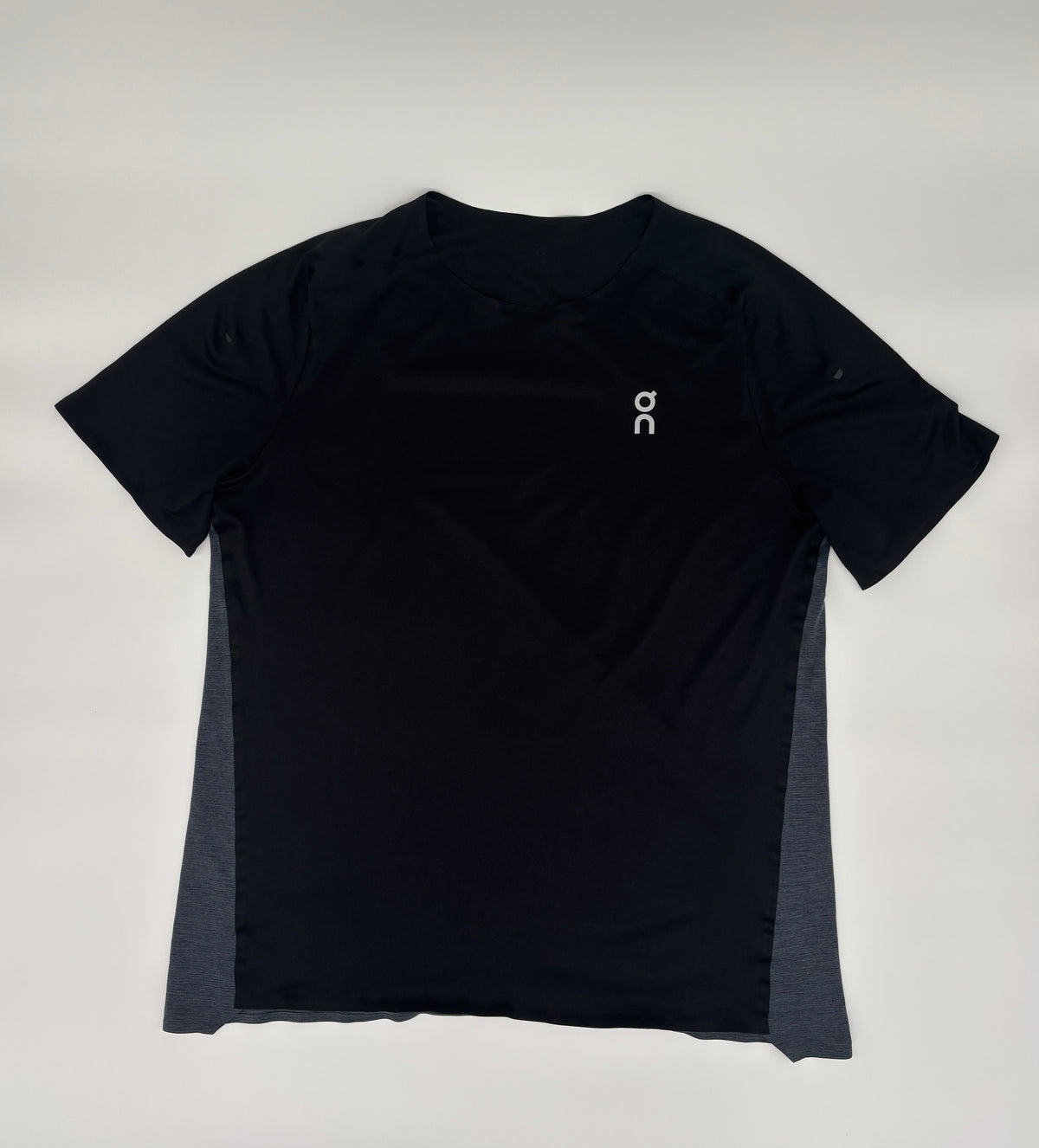 ON RUNNING T-SHIRT