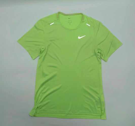 NIKE T-SHIRT