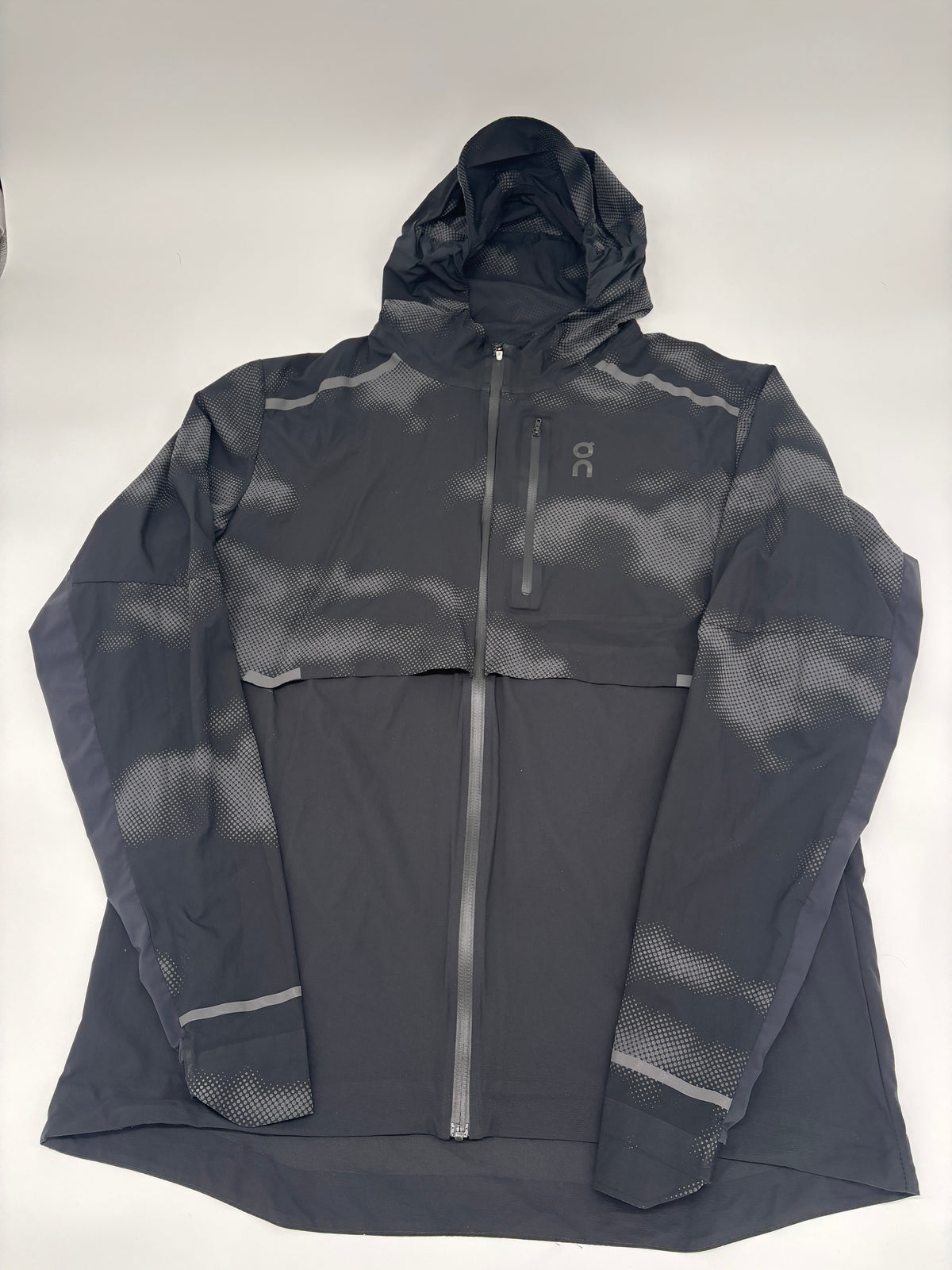 ON RUNNING JACKET