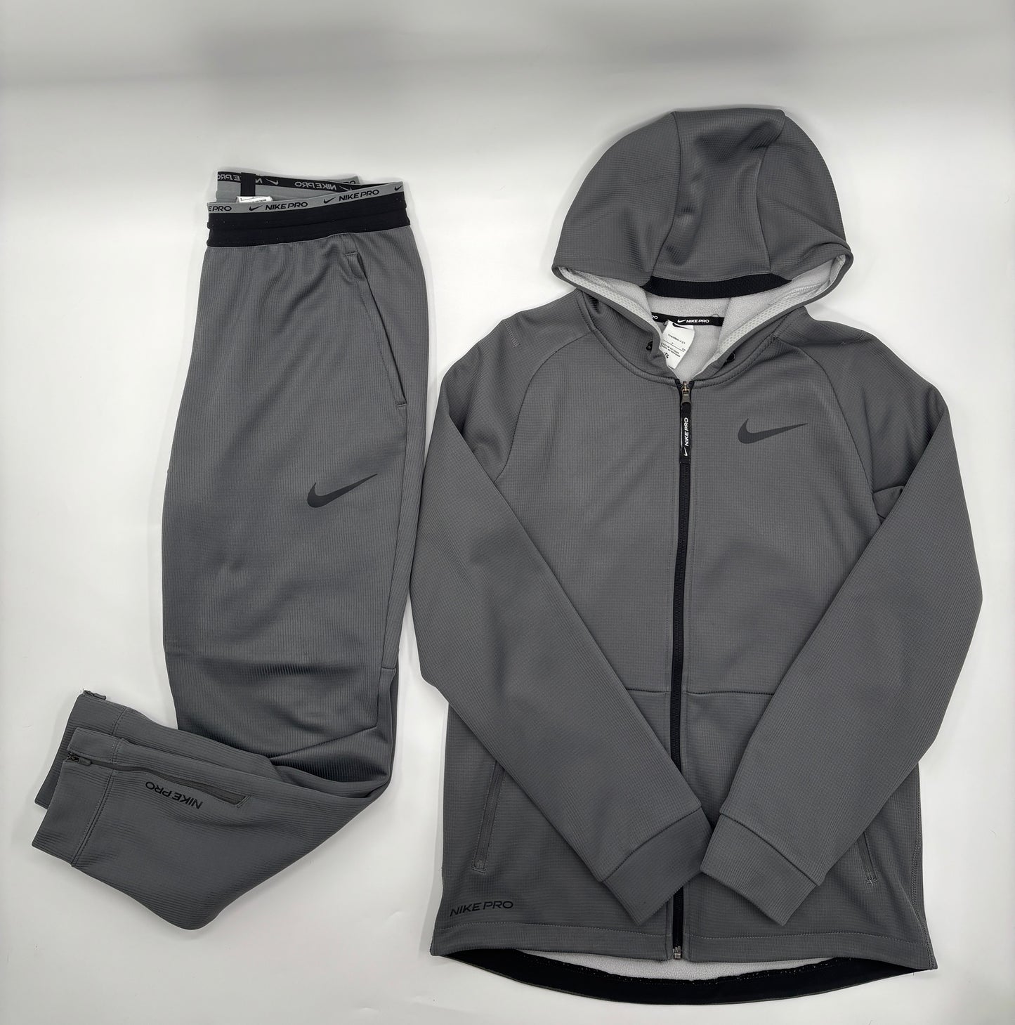 NIKE THERMA TRACKSUIT