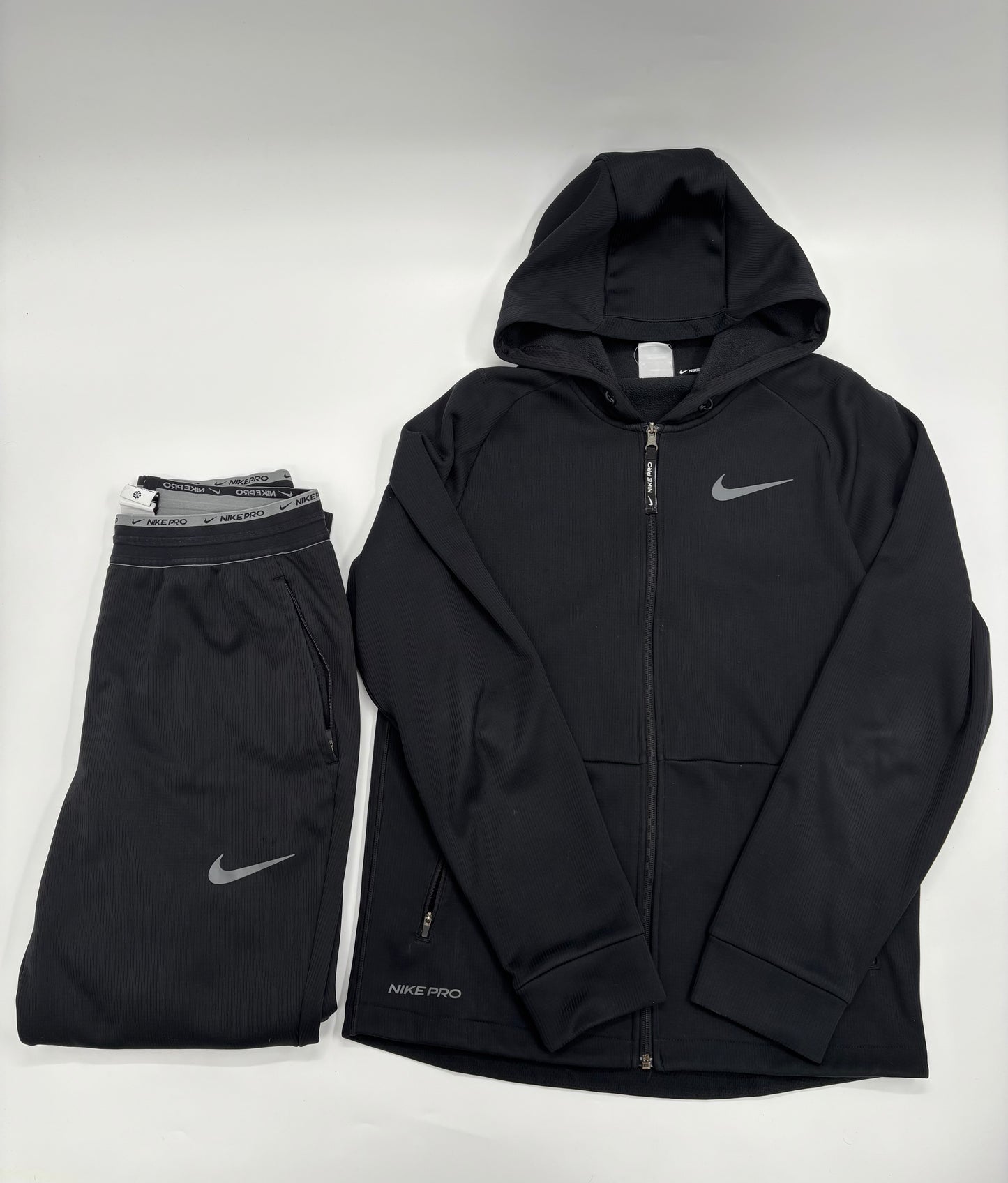 NIKE THERMA TRACKSUIT