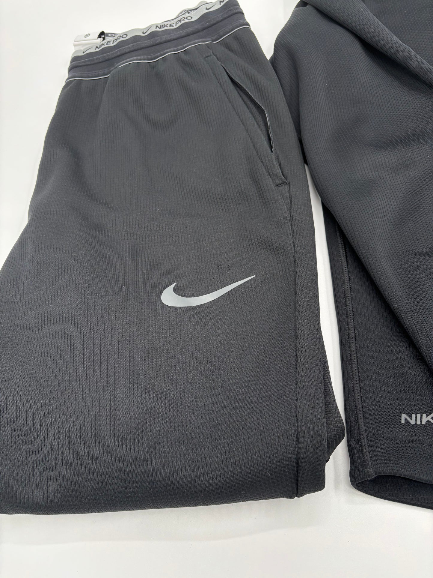 NIKE THERMA TRACKSUIT