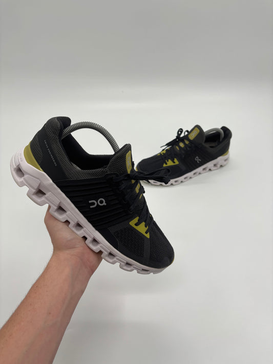 ON CLOUDSWIFT TRAINERS