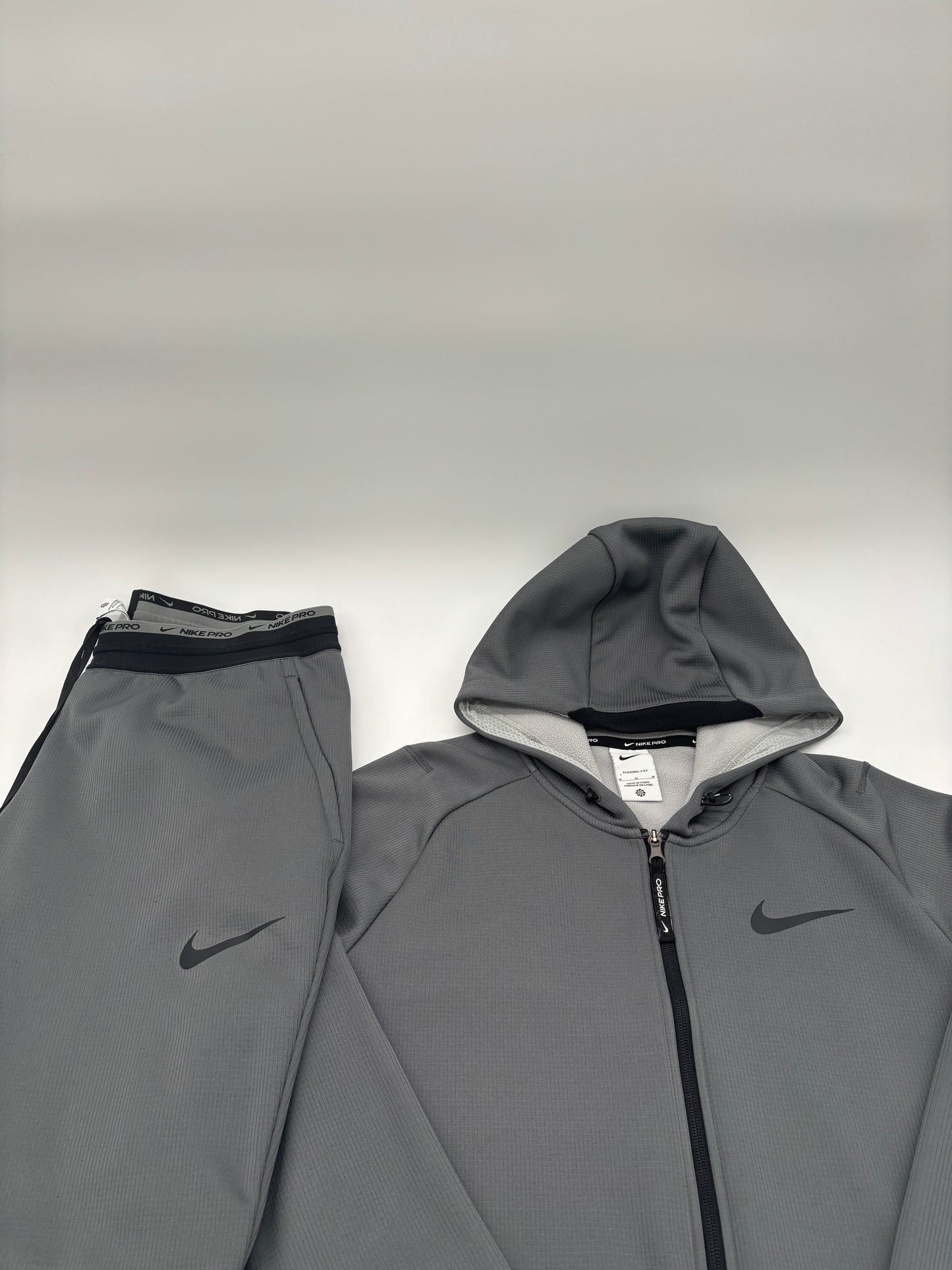 NIKE THERMA TRACKSUIT