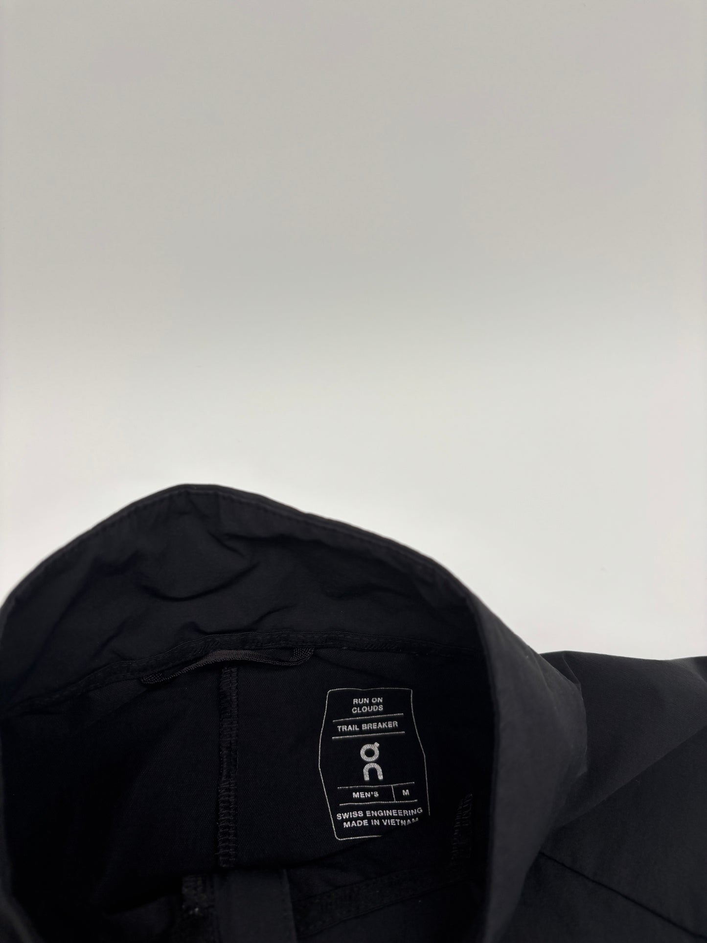 ON RUNNING HALF ZIP