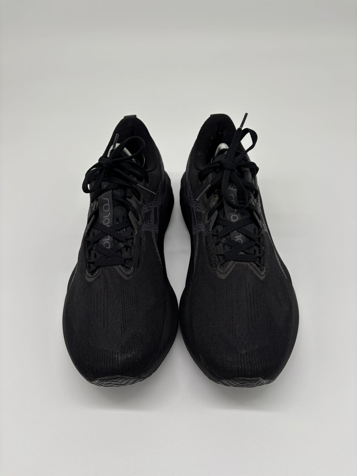 ASICS NOVABLAST TRAINERS