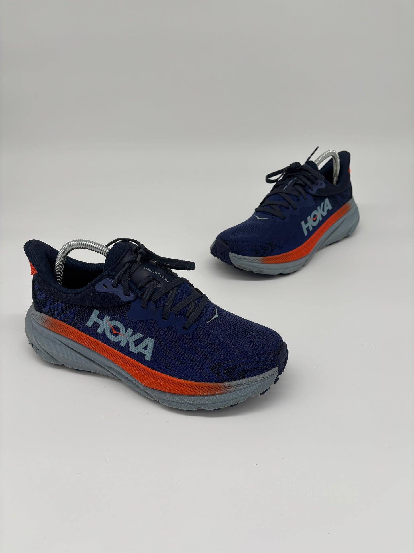 HOKA TRAINERS