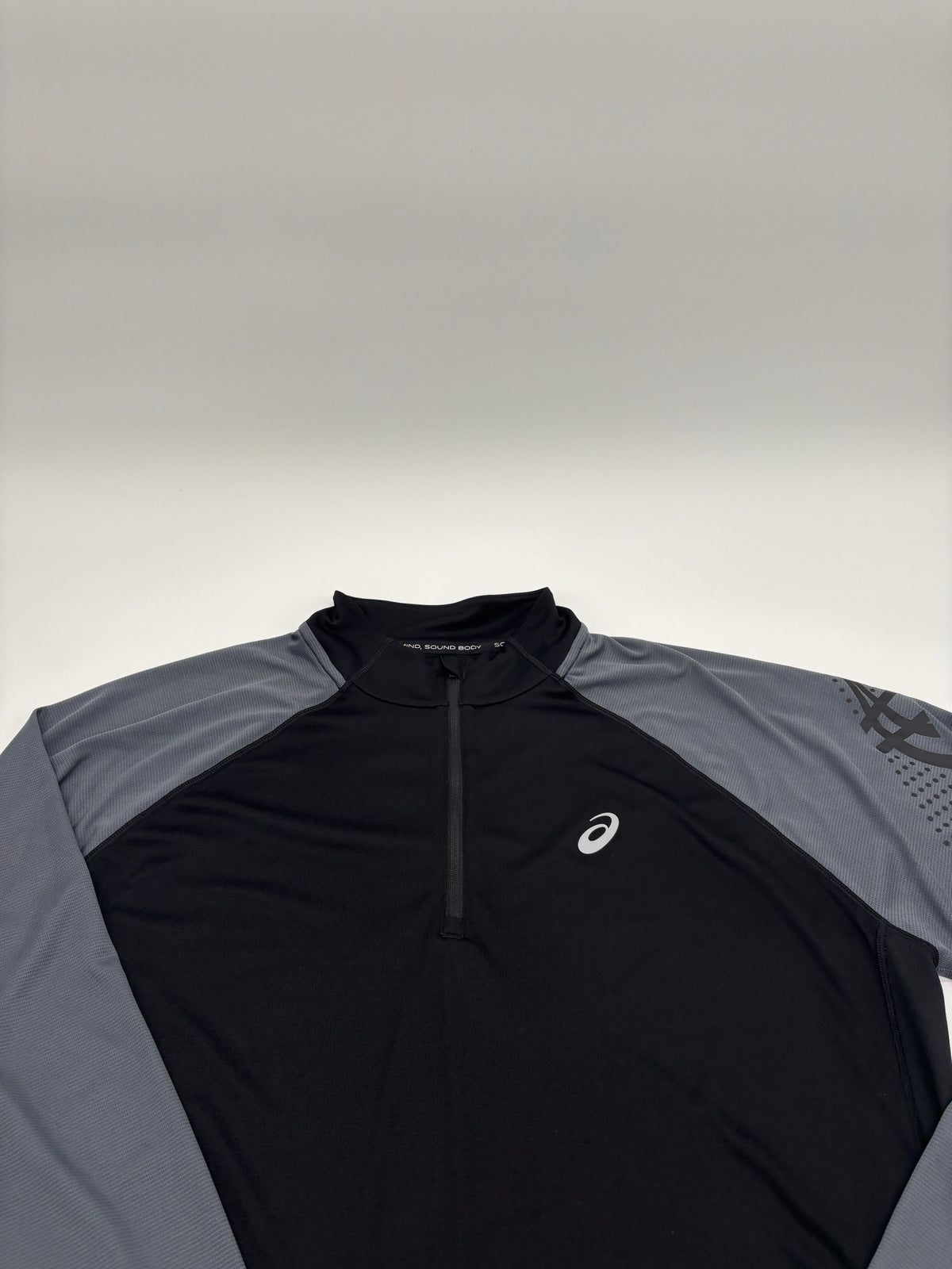 ASICS HALF ZIP