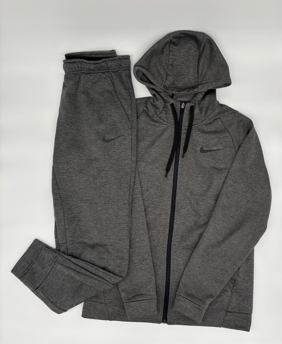 NIKE THERMA TRACKSUIT