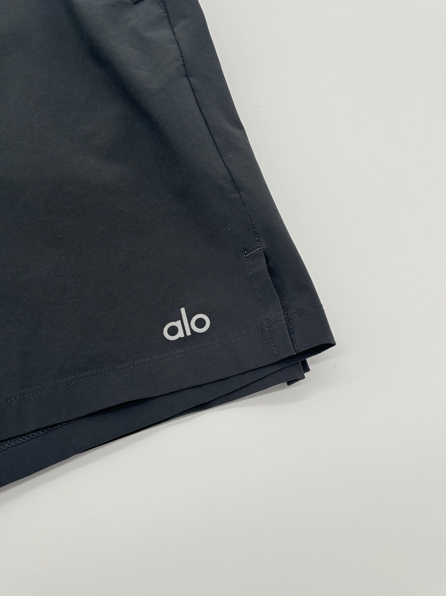 ALO SHORTS