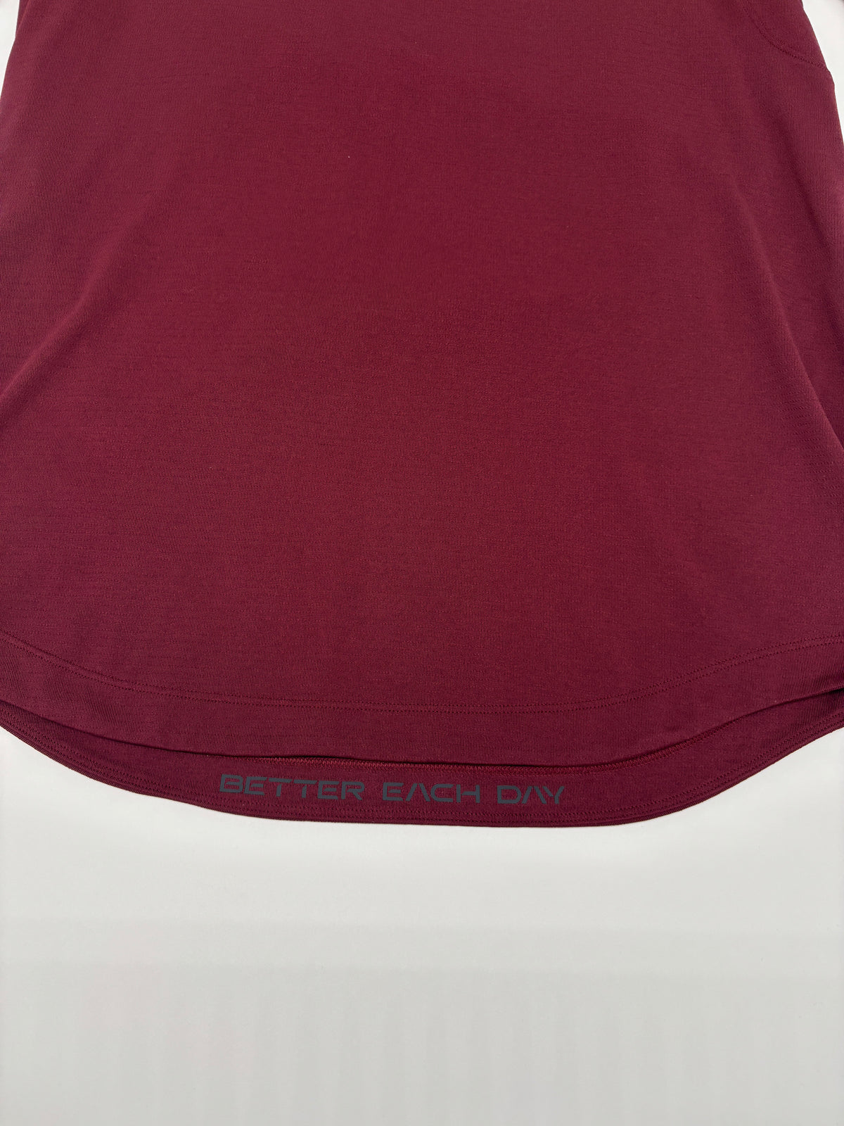 LULULEMON T-SHIRT