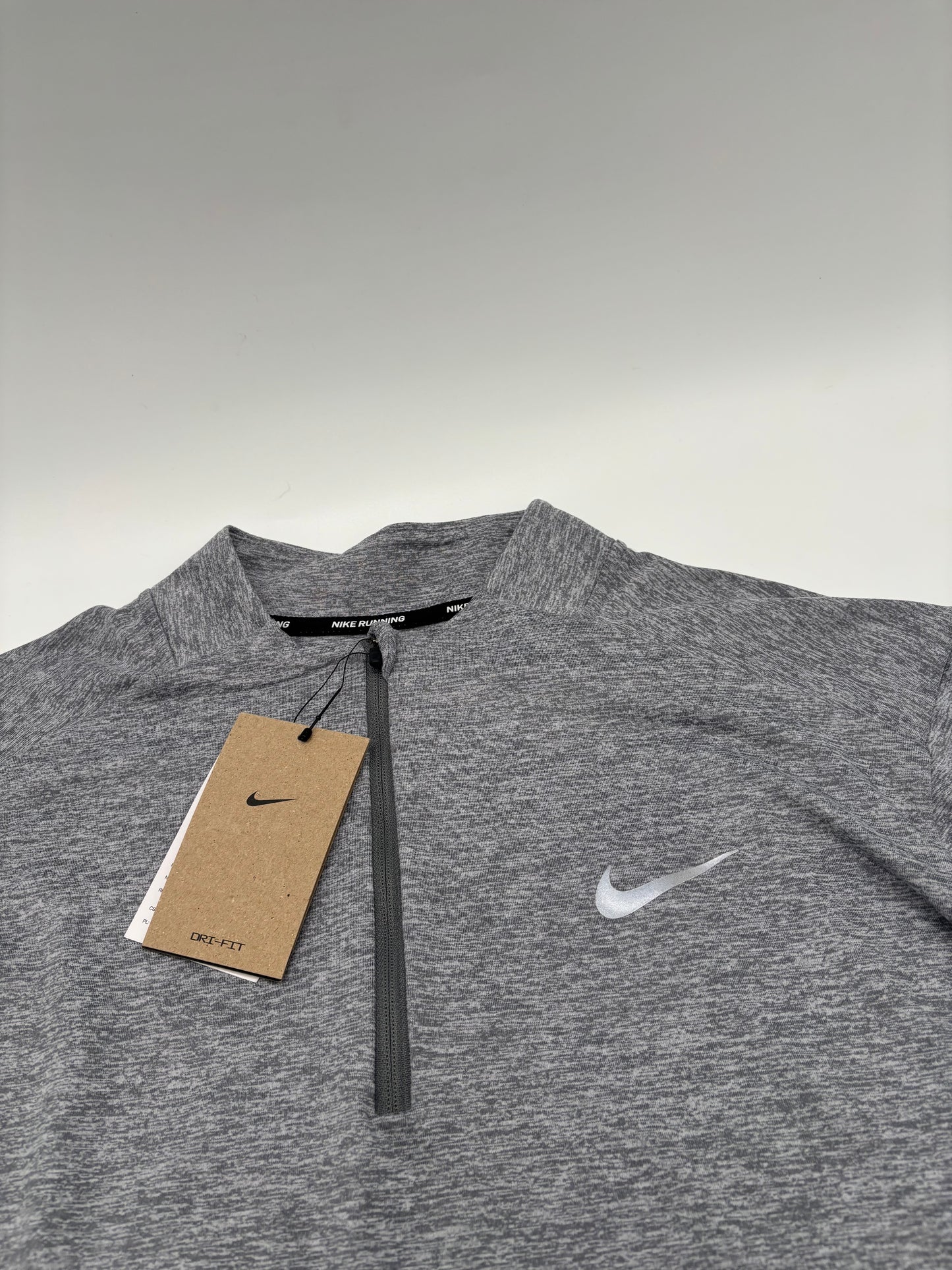 NIKE HALF ZIP
