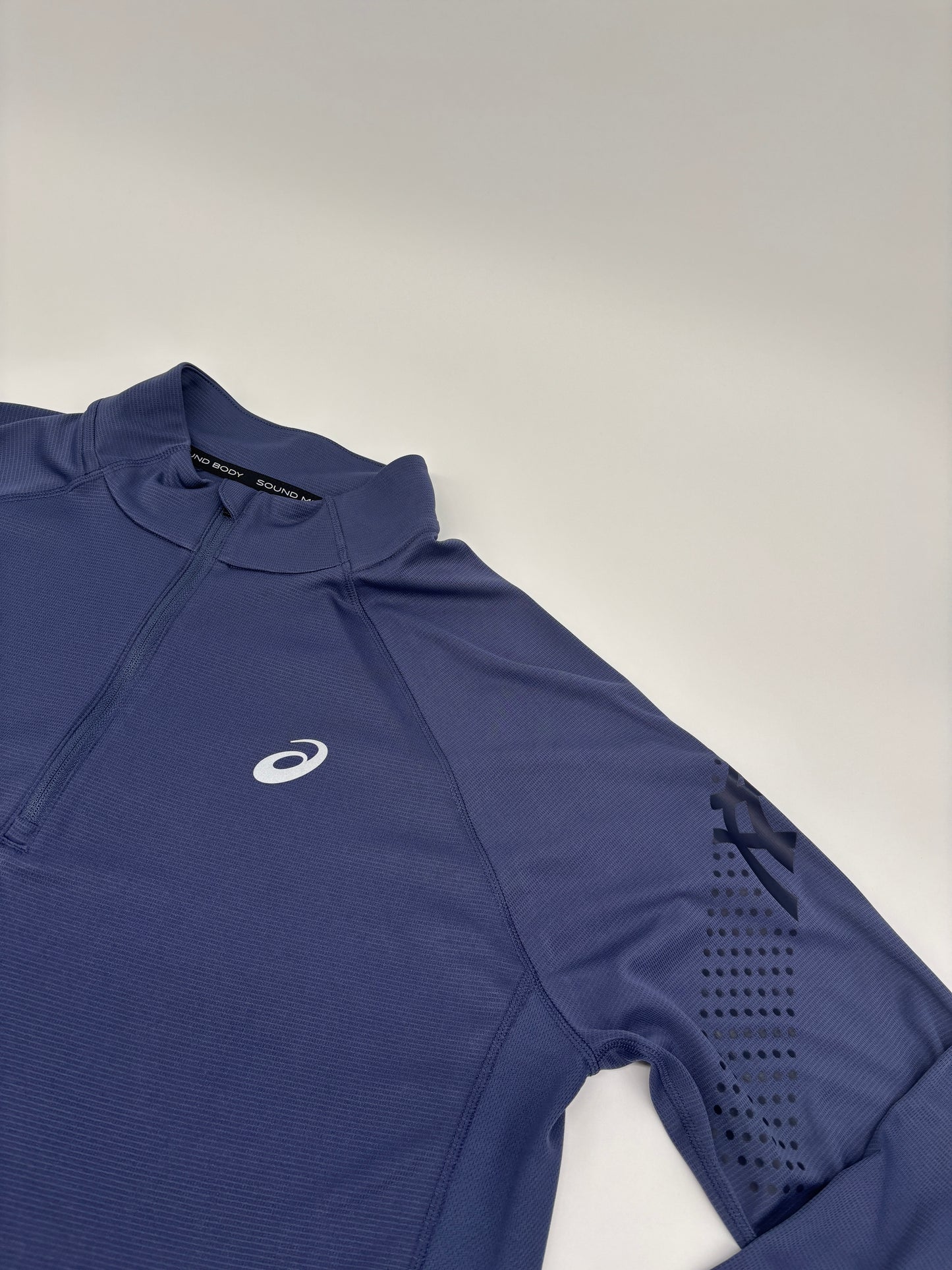 ASICS HALF ZIP