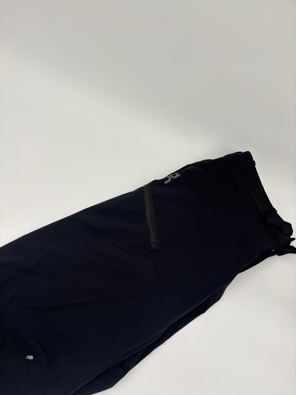 ON RUNNING TREK PANTS