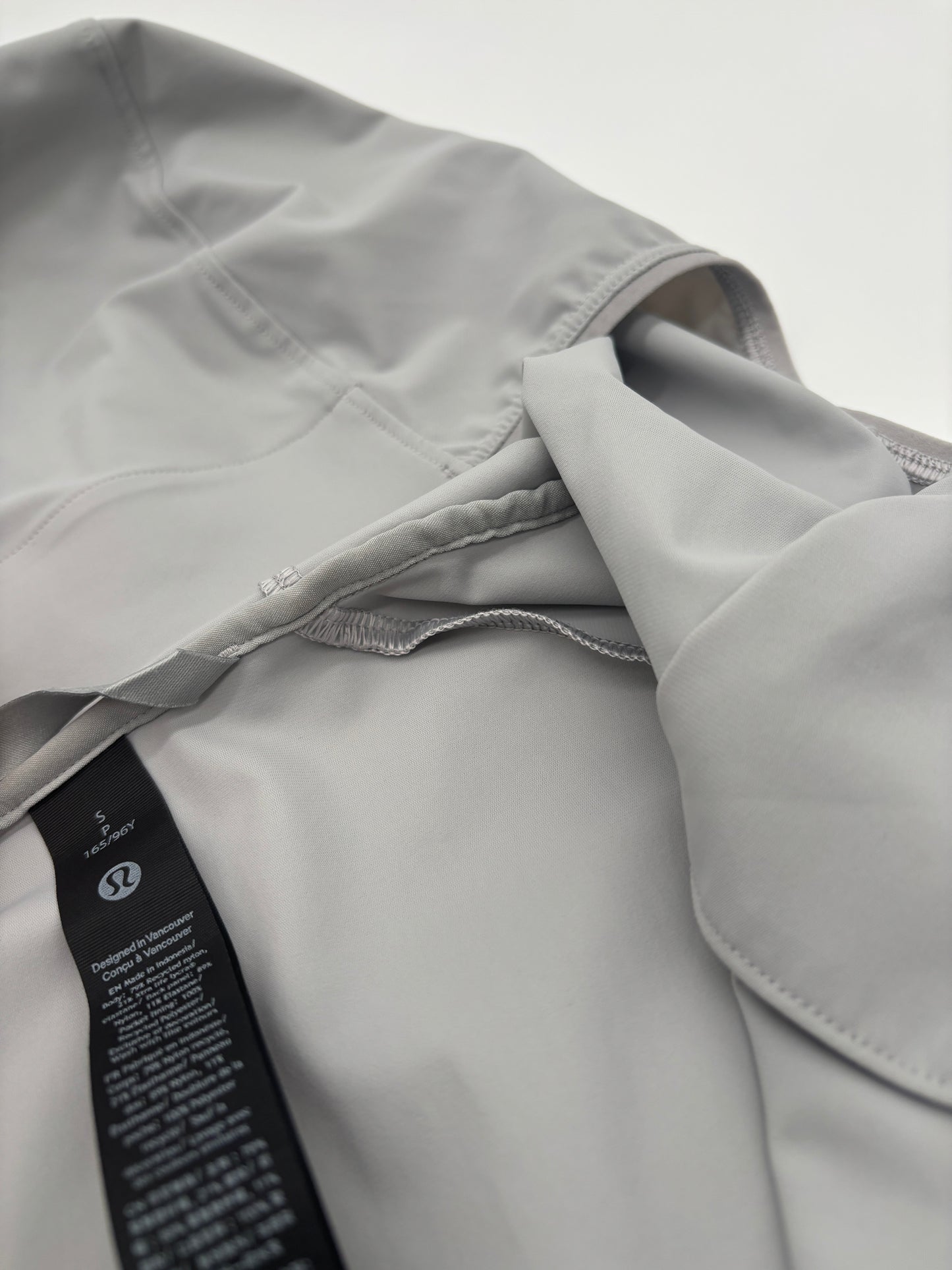 LULULEMON JACKET