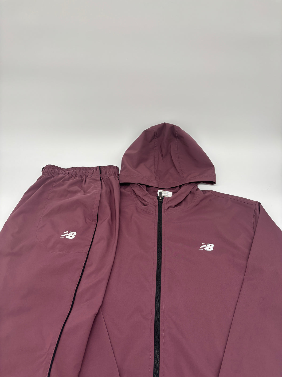 NEW BALANCE TRACKSUIT