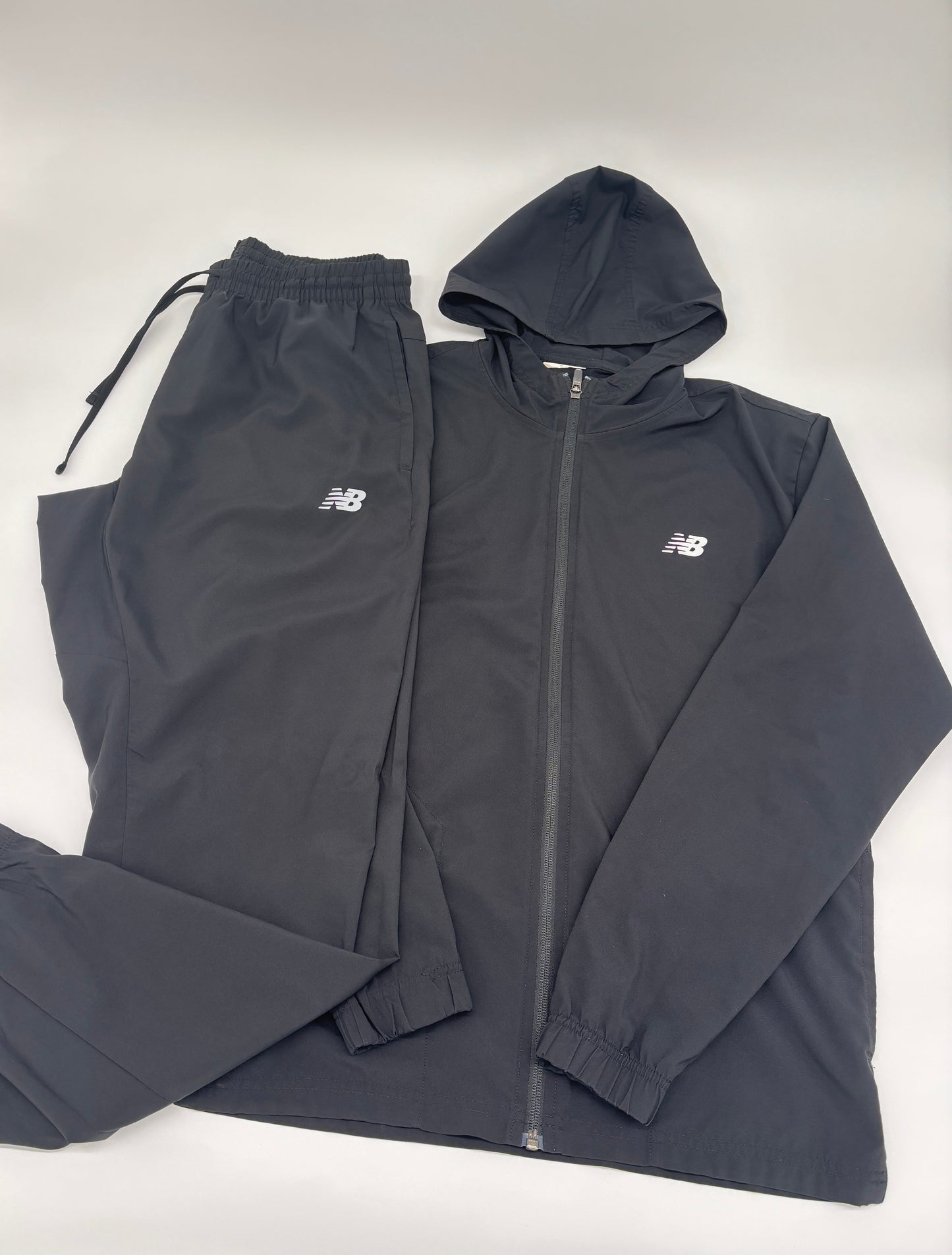 NEW BALANCE TRACKSUIT