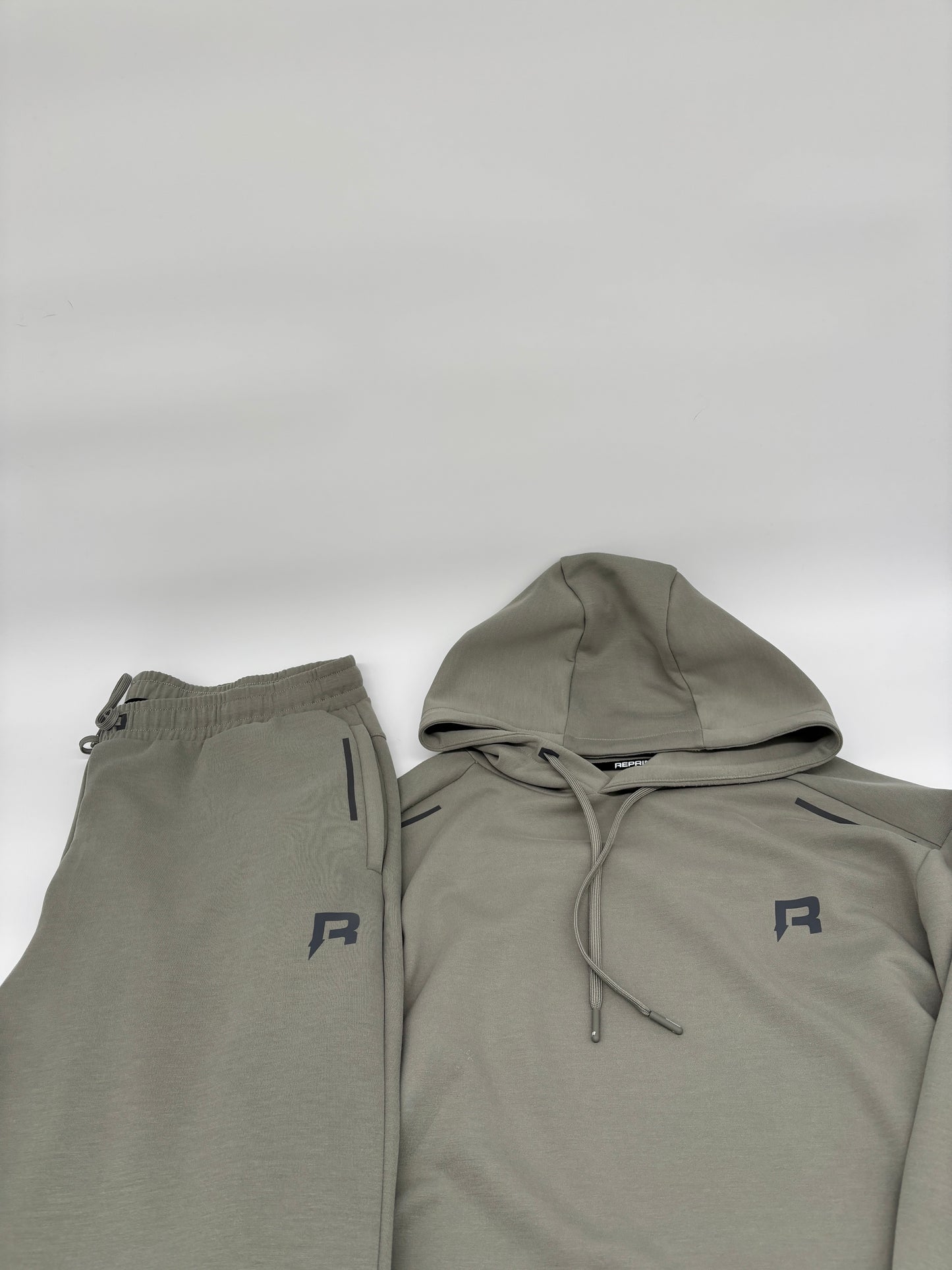 REPRIMO TRACKSUIT
