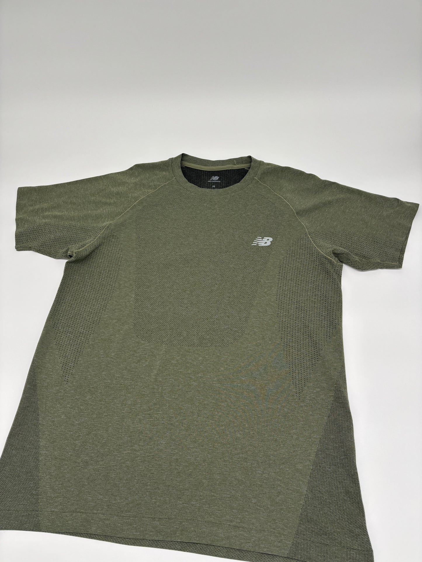 NEW BALANCE T-SHIRT