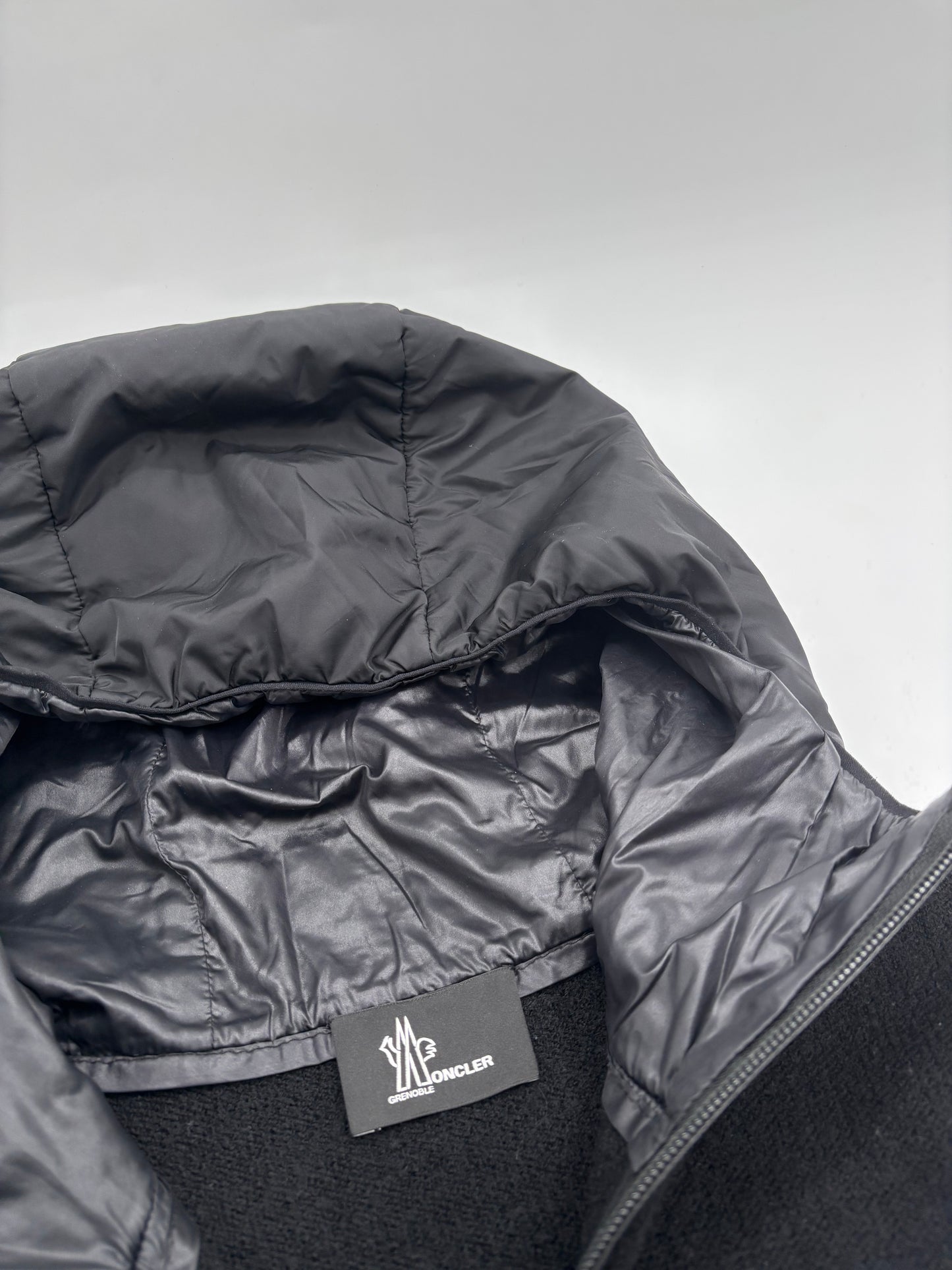 MONCLER GRENOBLE “MAGLIONE TRICOT CARDIGAN”