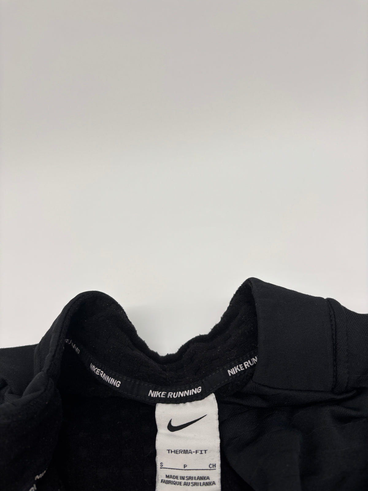NIKE THERMA HALF ZIP