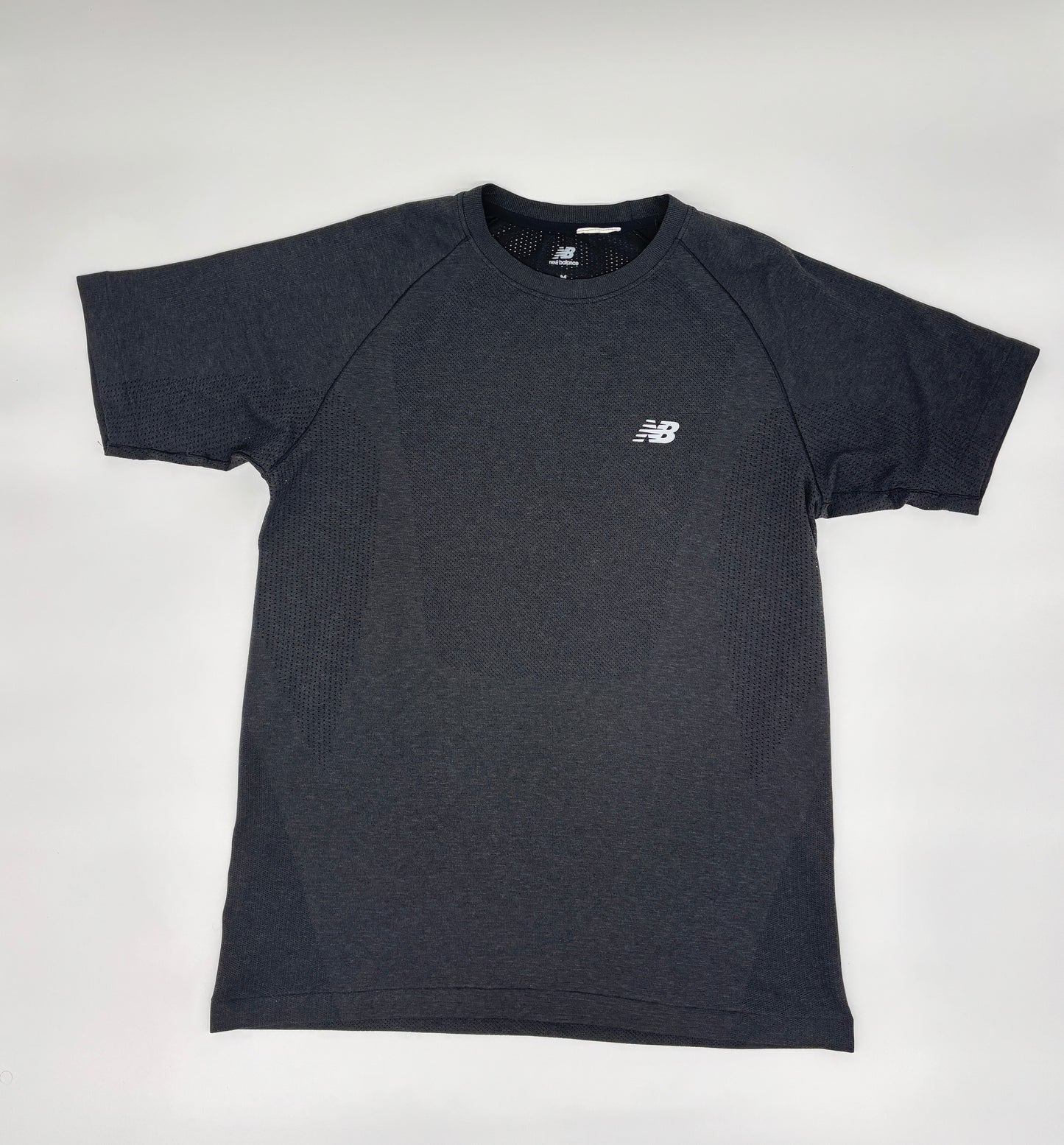 NEW BALANCE T-SHIRT