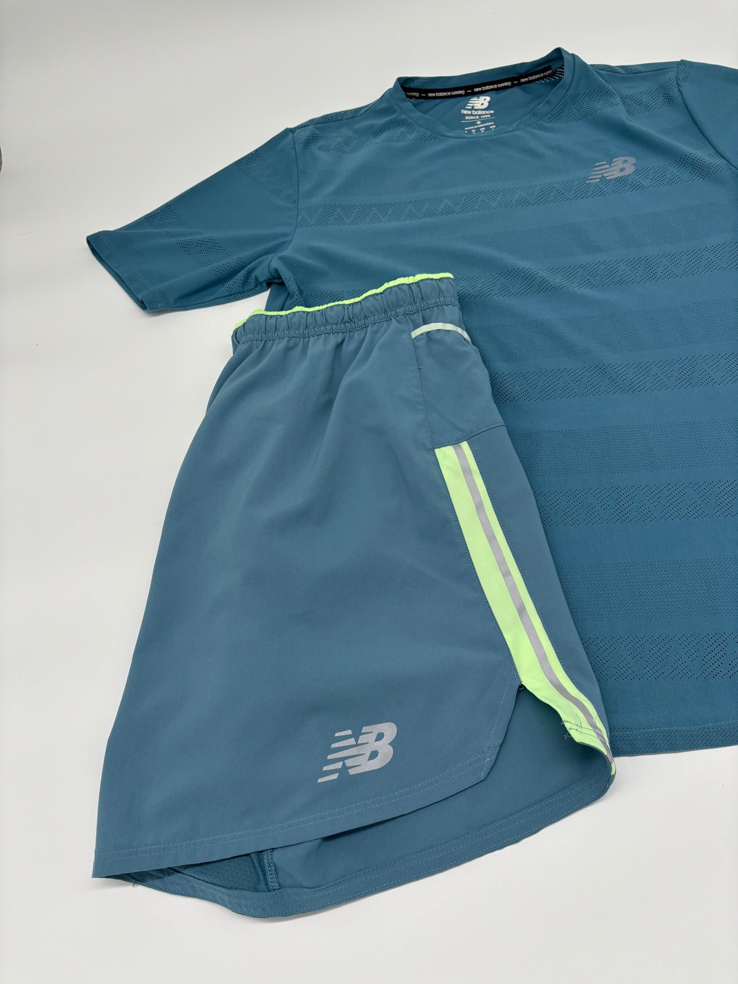 NEW BALANCE SET