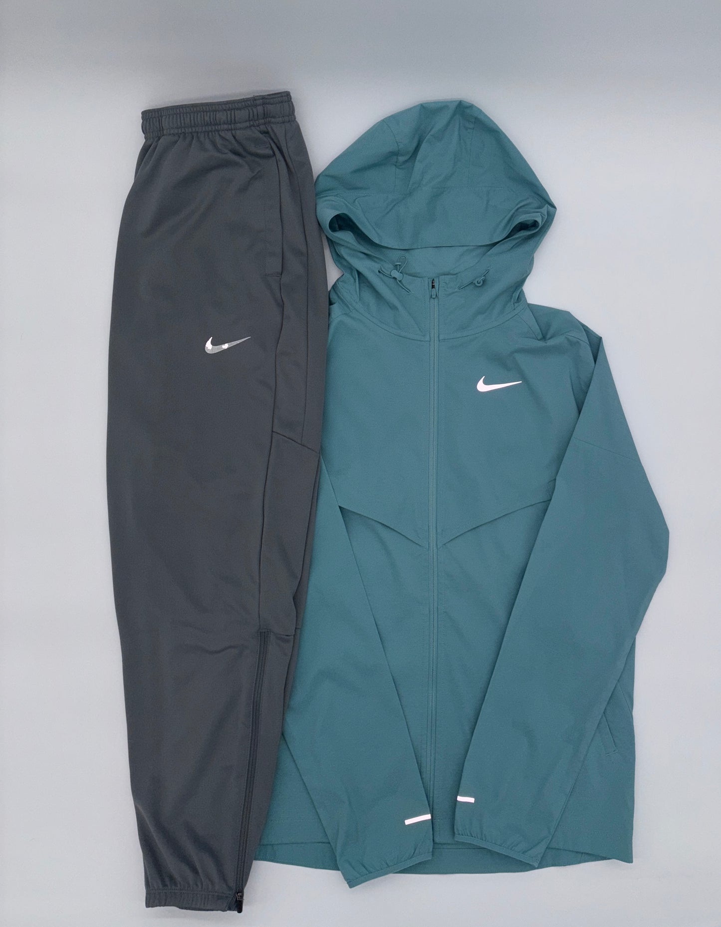NIKE TRACKSUIT