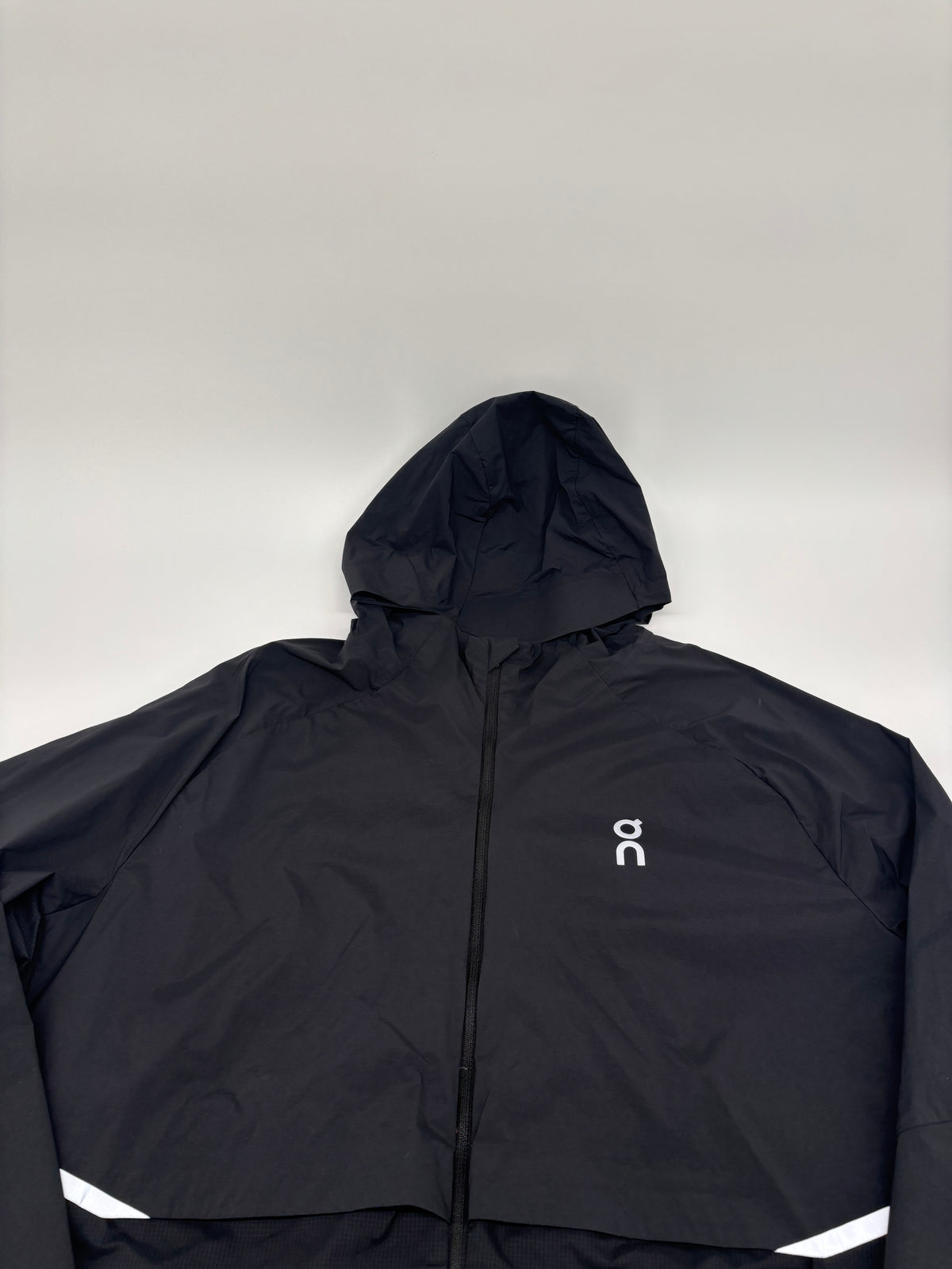 ON RUNNING JACKET