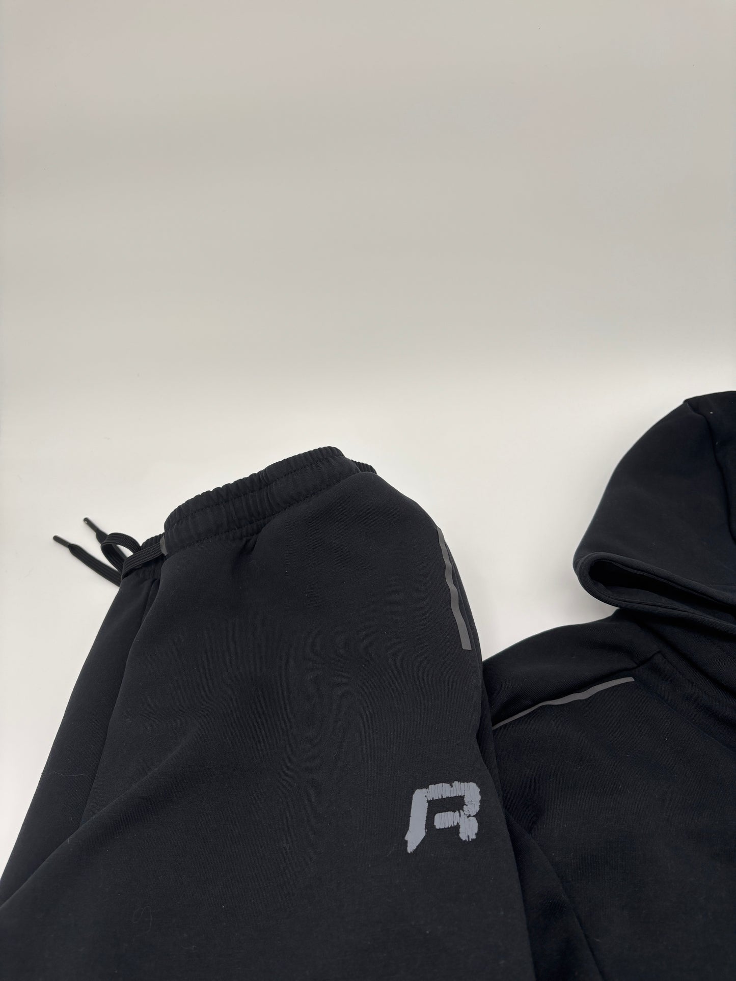 REPRIMO TRACKSUIT