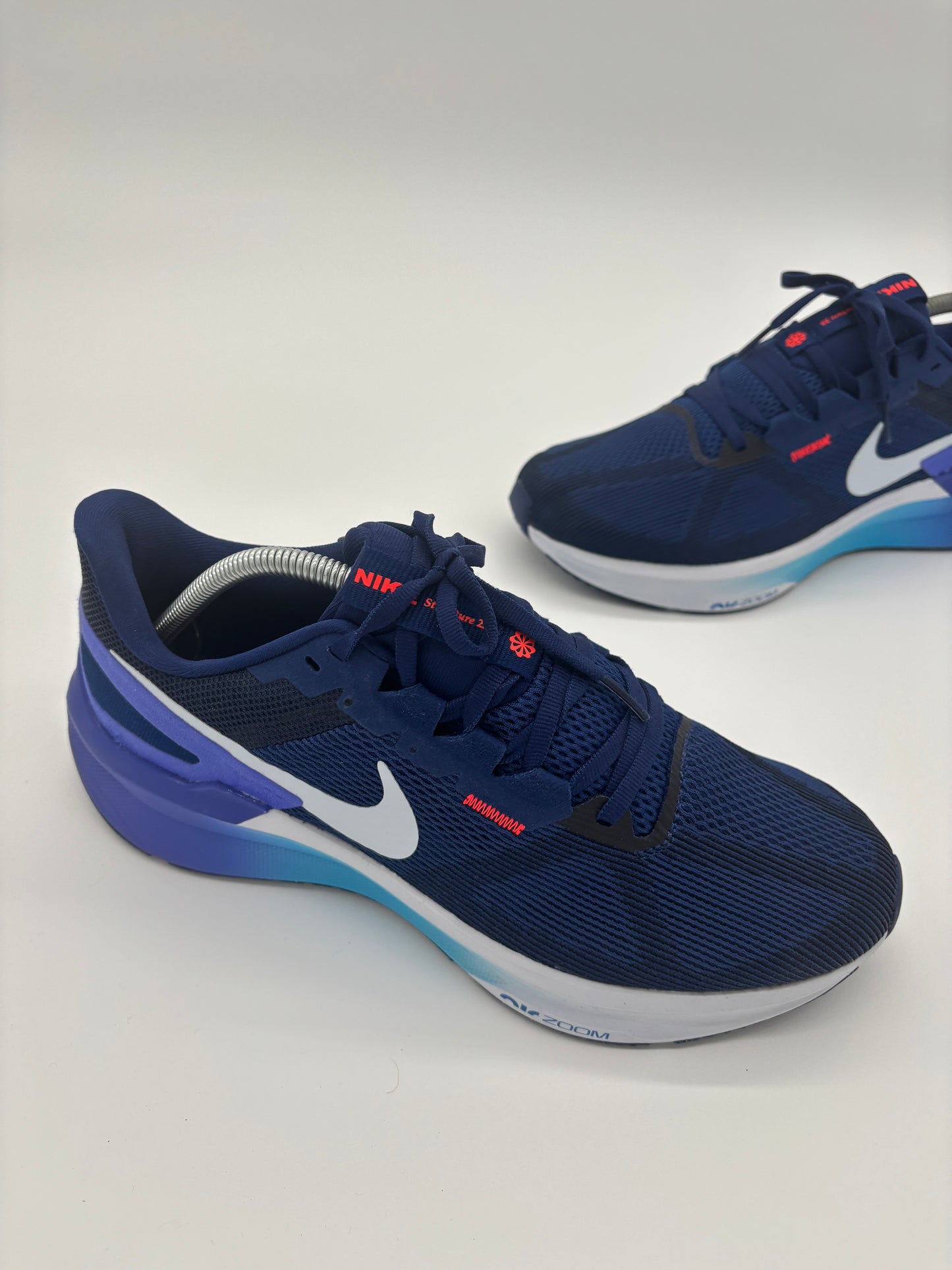 NIKE TRAINERS