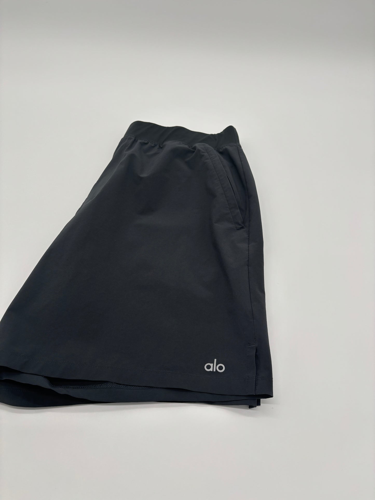 ALO SHORTS