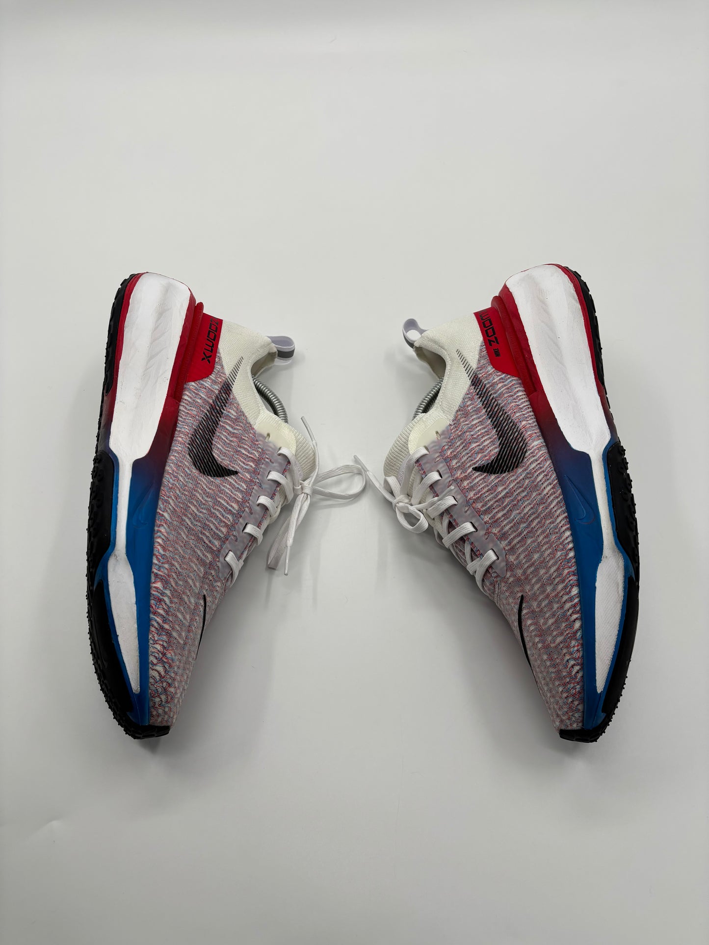 NIKE ZOOMX FLYKNIT TRAINERS