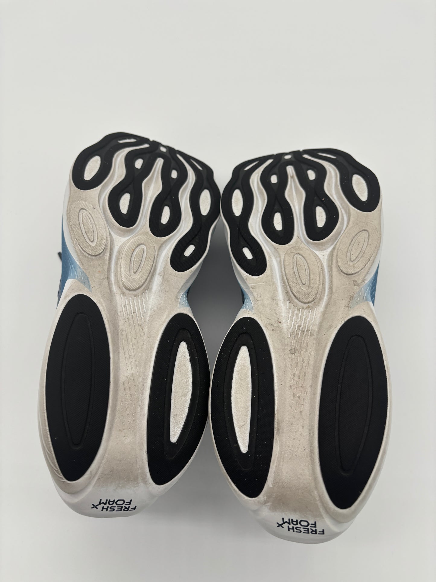 NEW BALANCE TRAINERS
