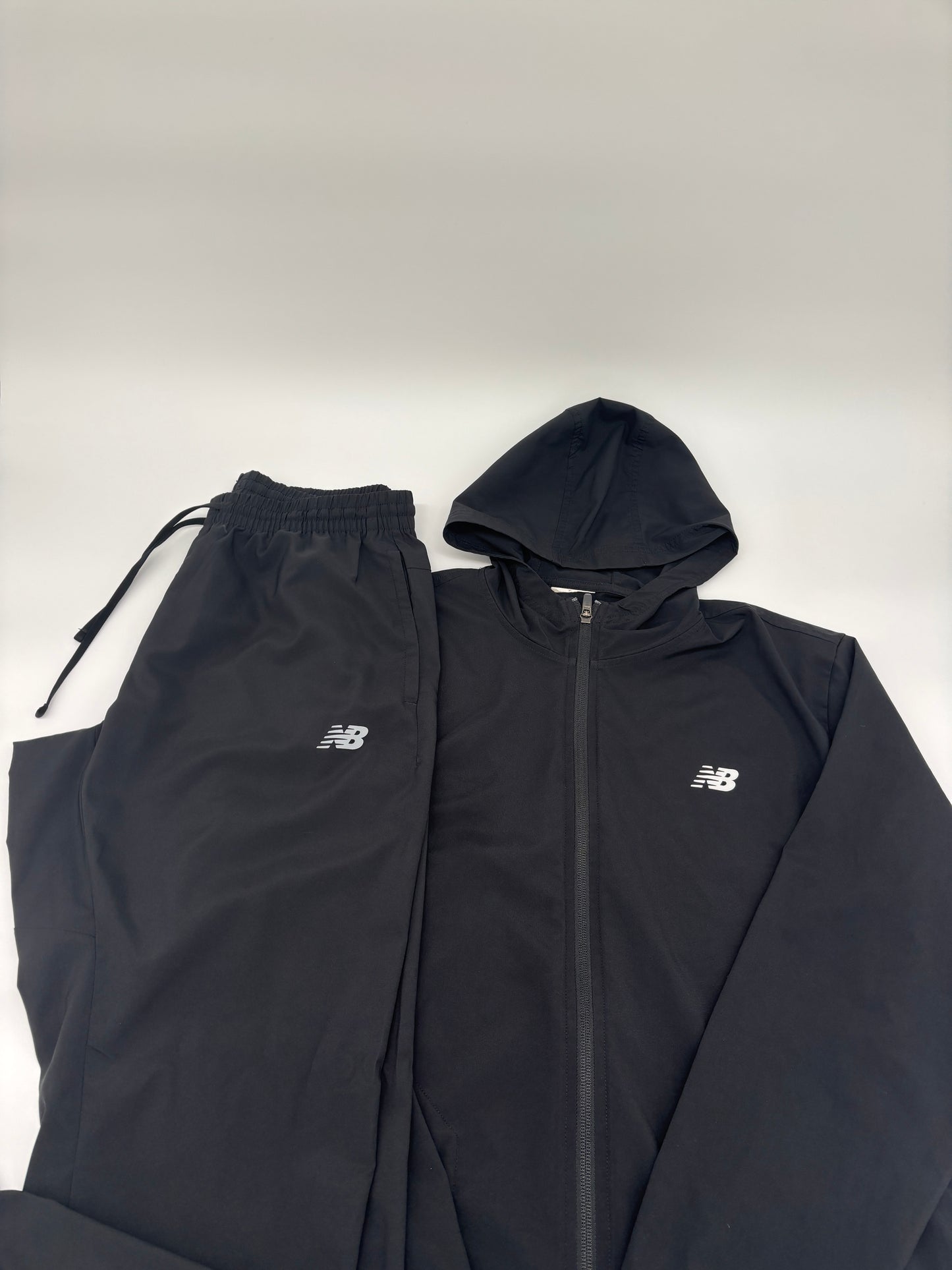 NEW BALANCE TRACKSUIT
